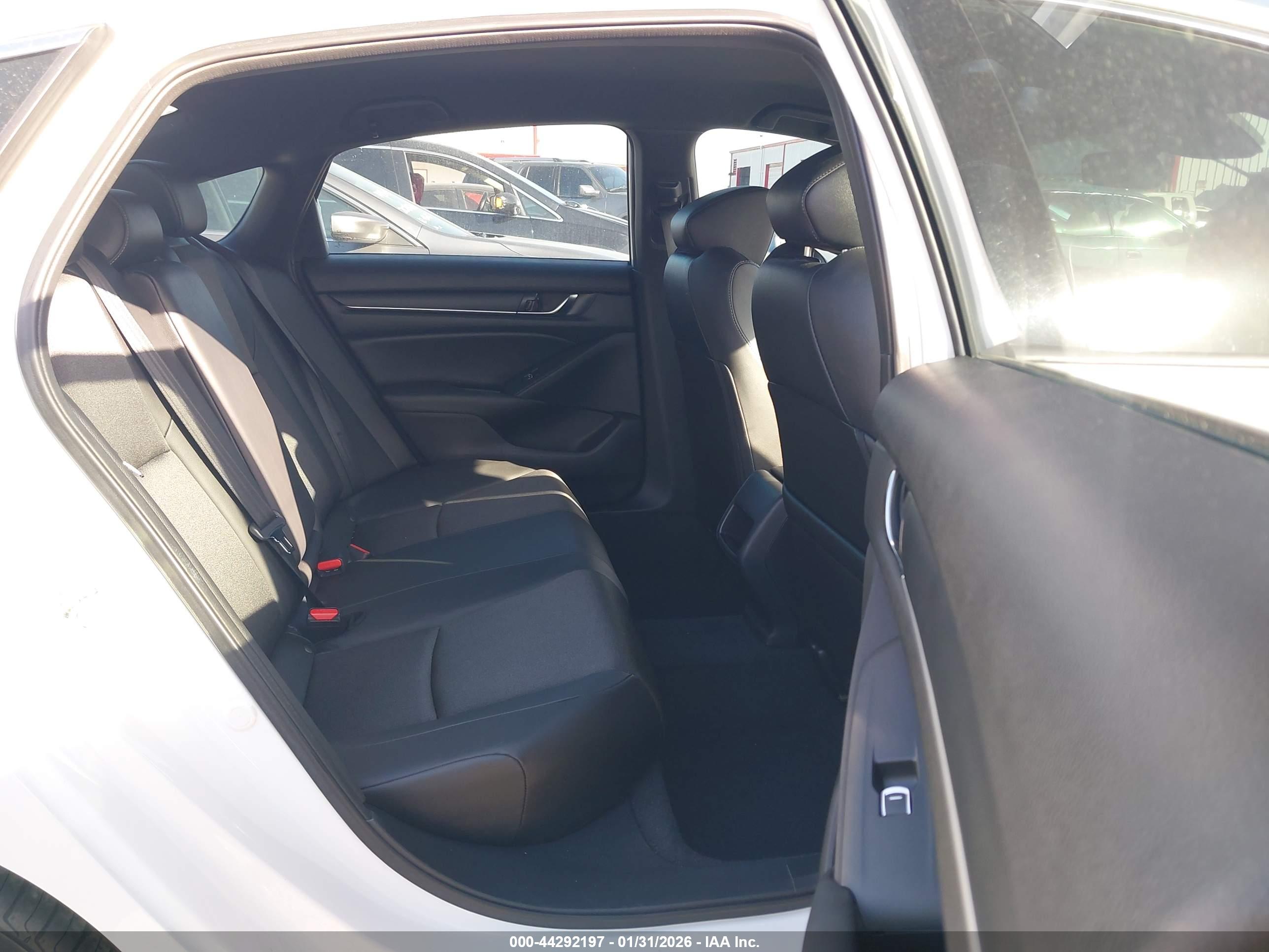 HONDA ACCORD image 8