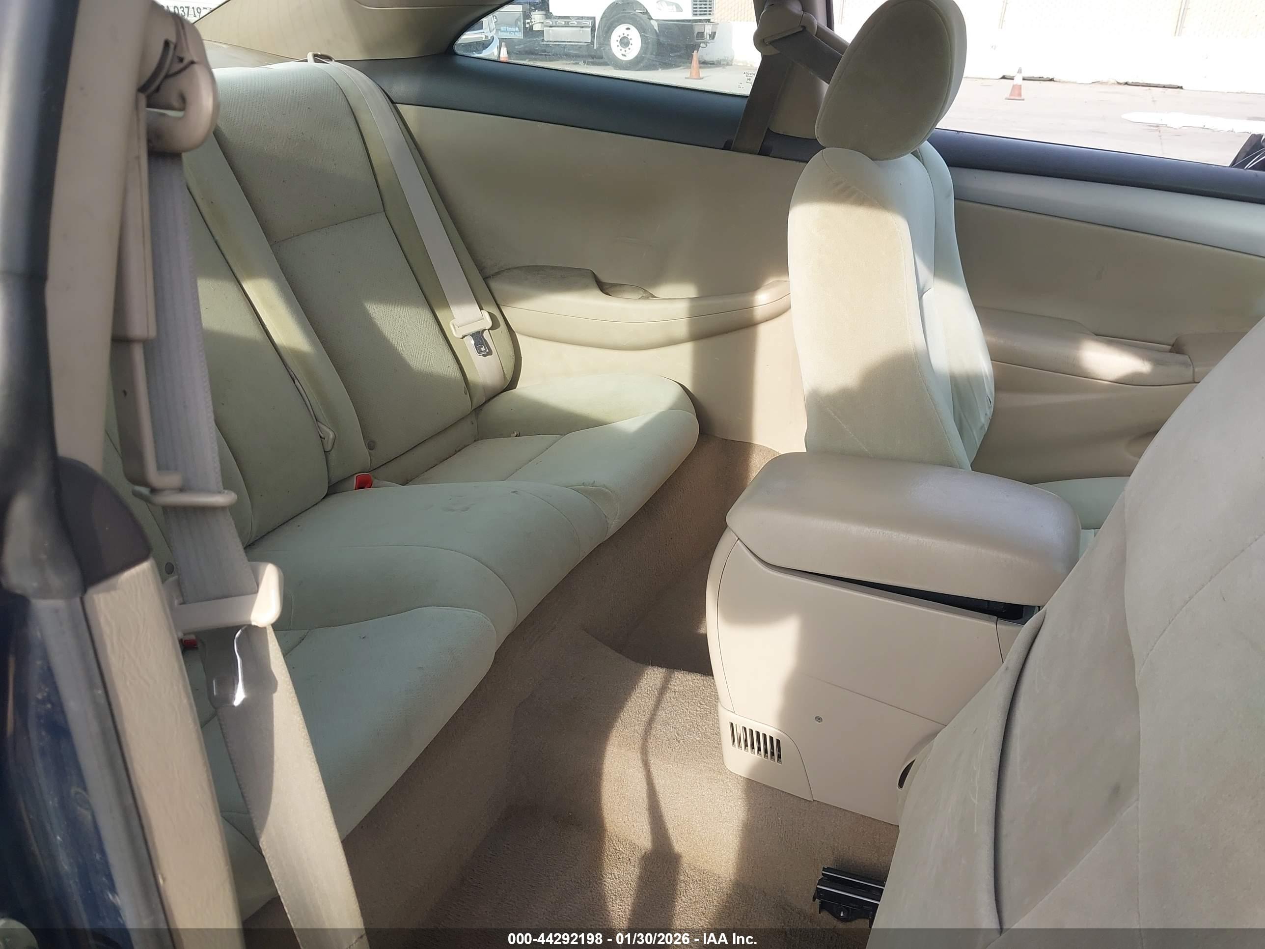 TOYOTA CAMRY image 8