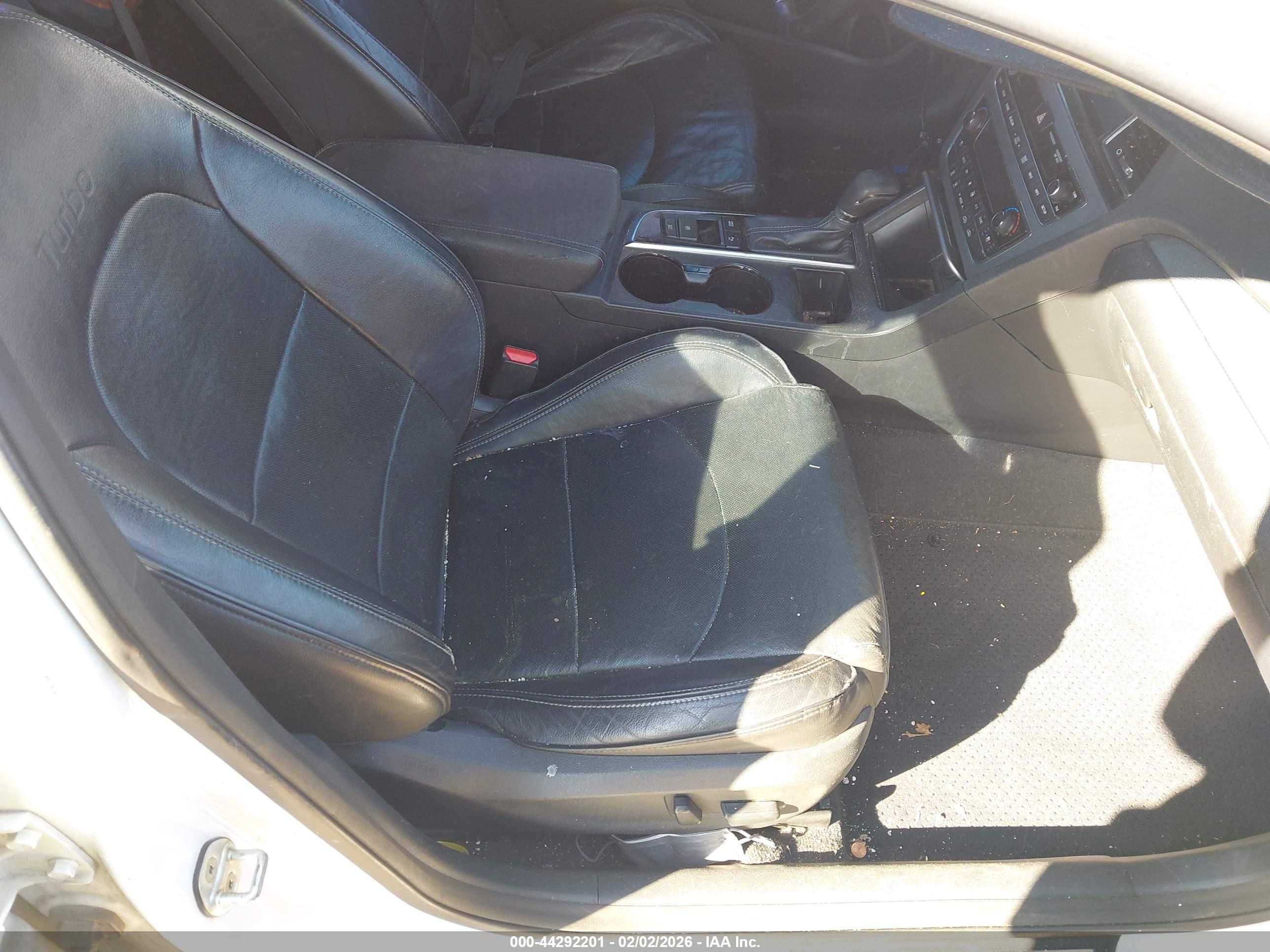 HYUNDAI SONATA image 5