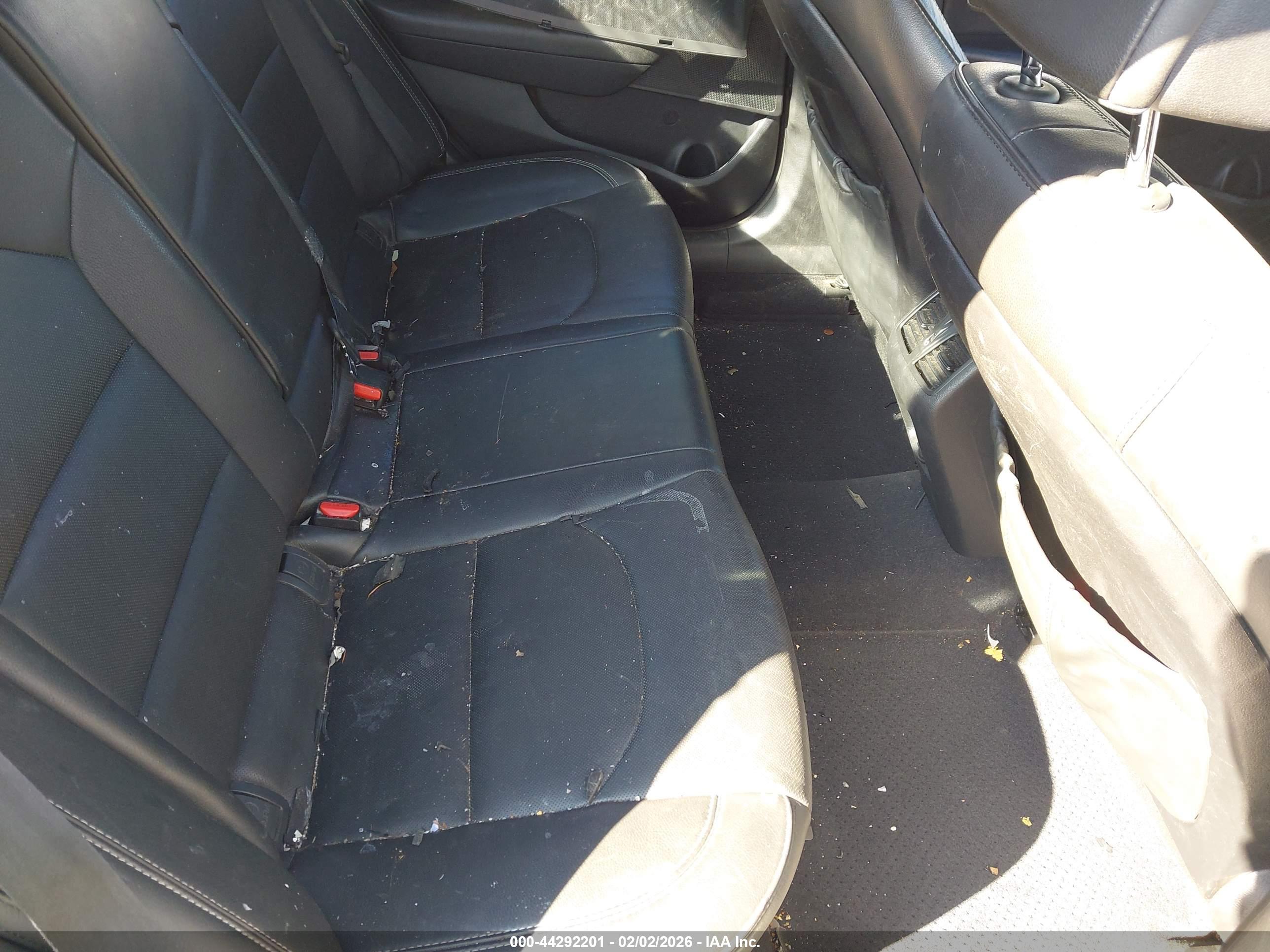 HYUNDAI SONATA image 8