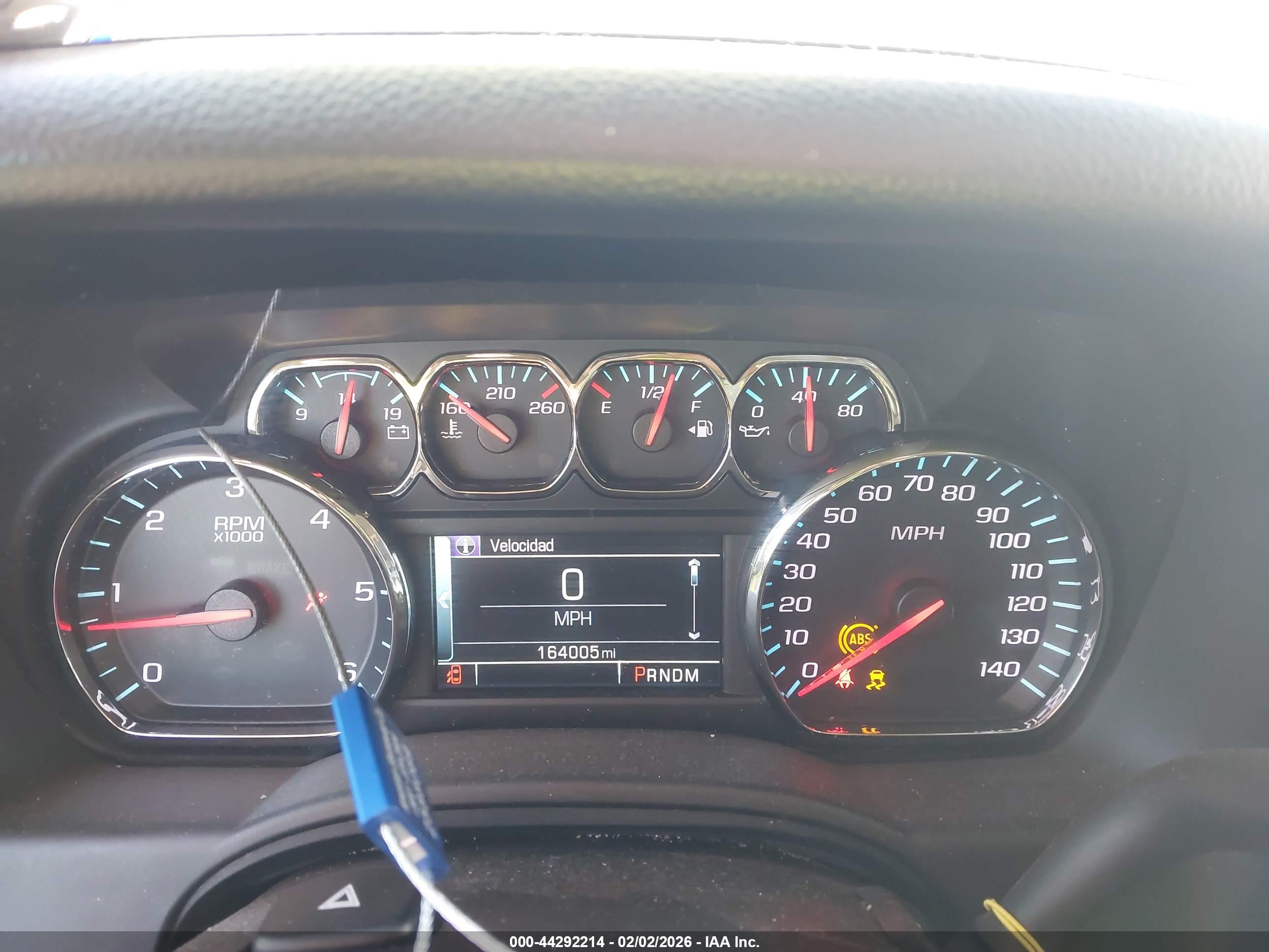 CHEVROLET SUBURBAN image 7