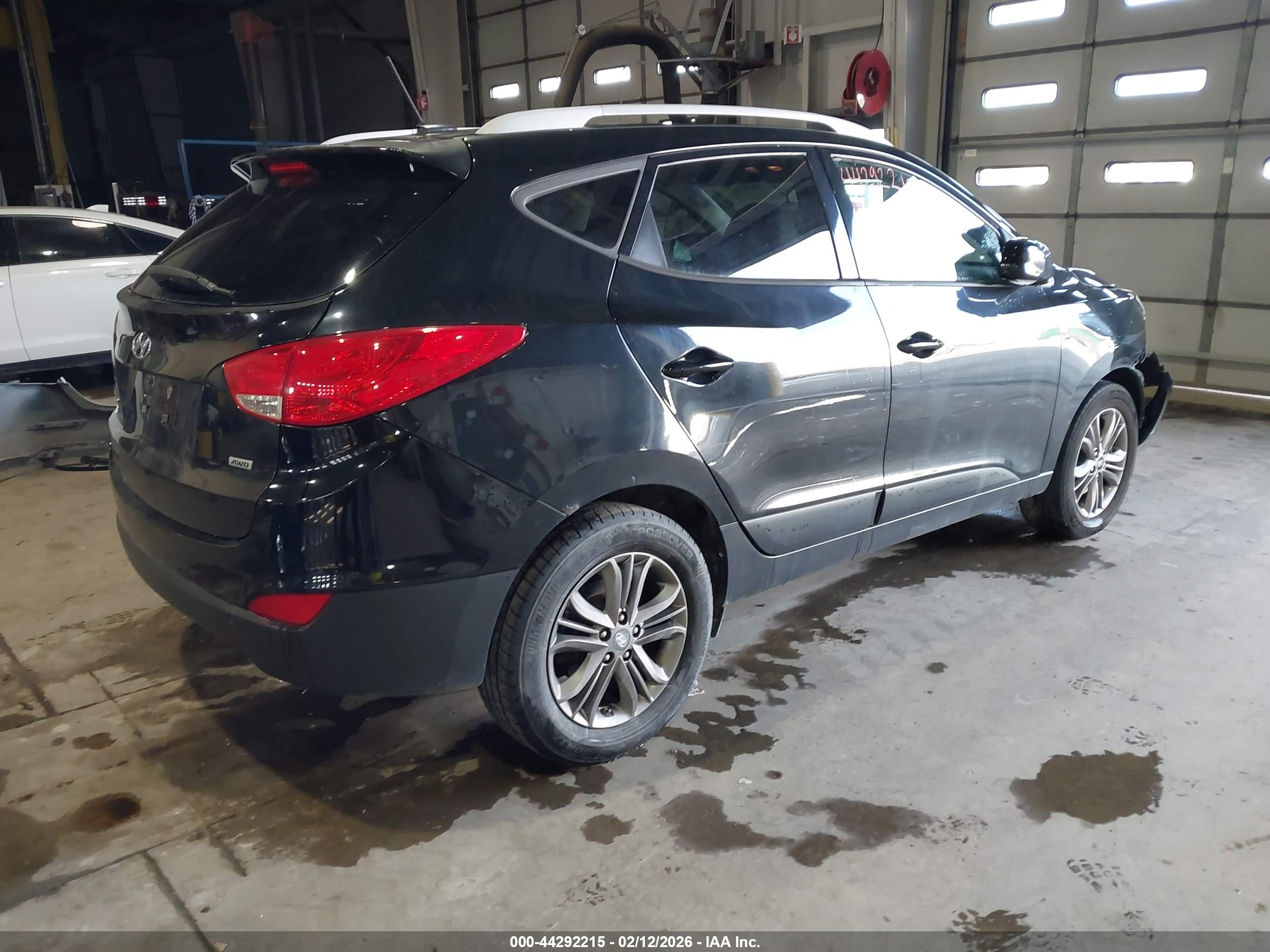 HYUNDAI TUCSON image 4