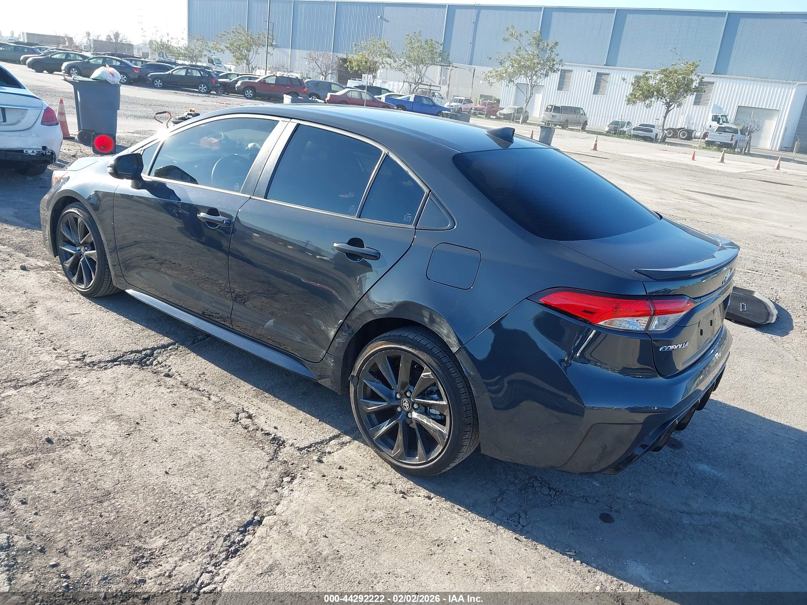 TOYOTA COROLLA image 3