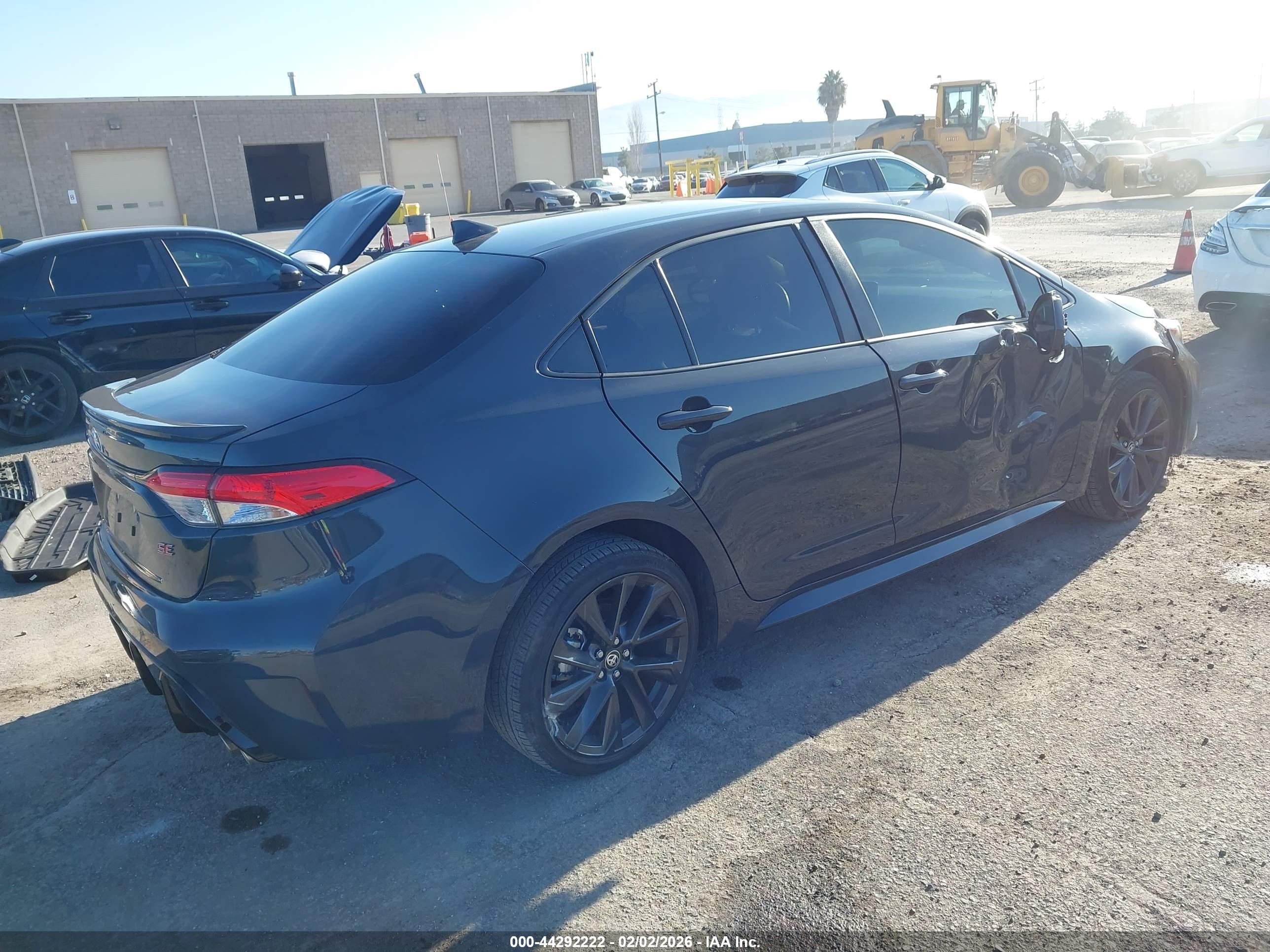 TOYOTA COROLLA image 4
