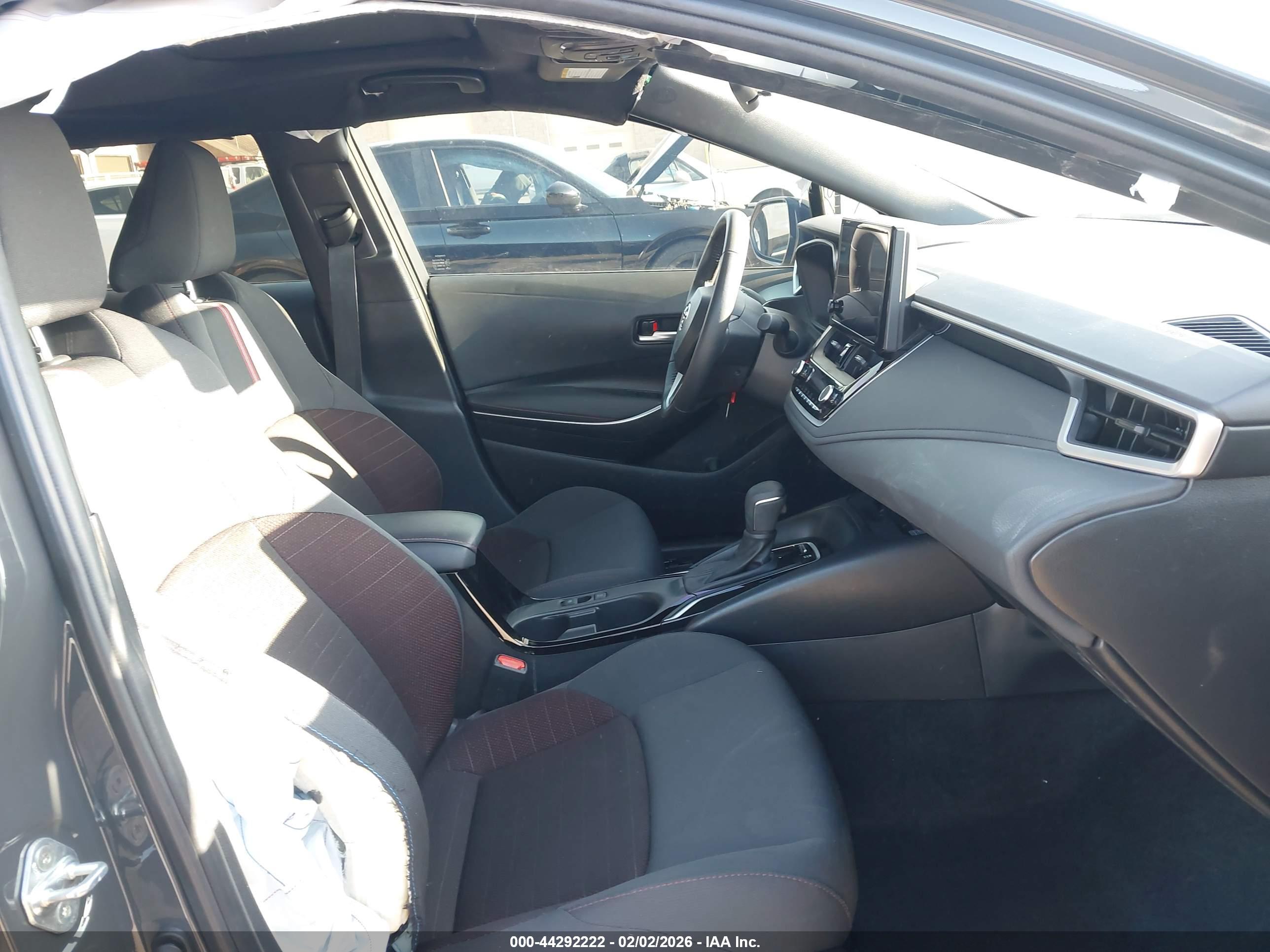 TOYOTA COROLLA image 5