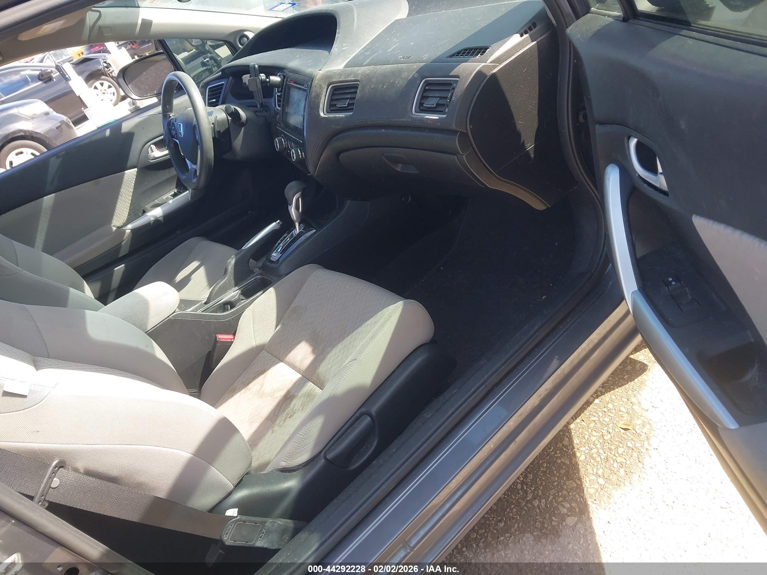 HONDA CIVIC image 5