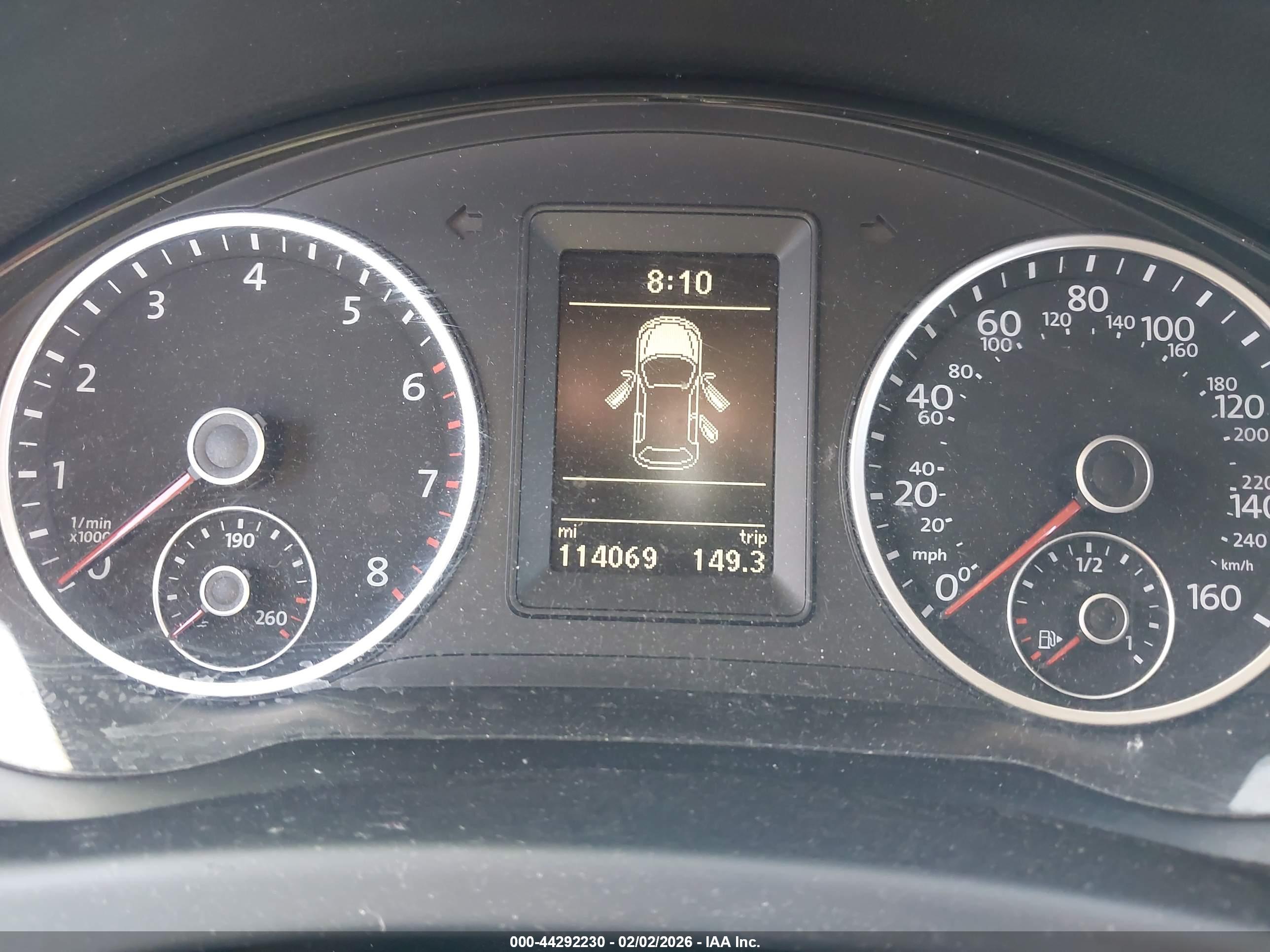 VOLKSWAGEN TIGUAN image 7
