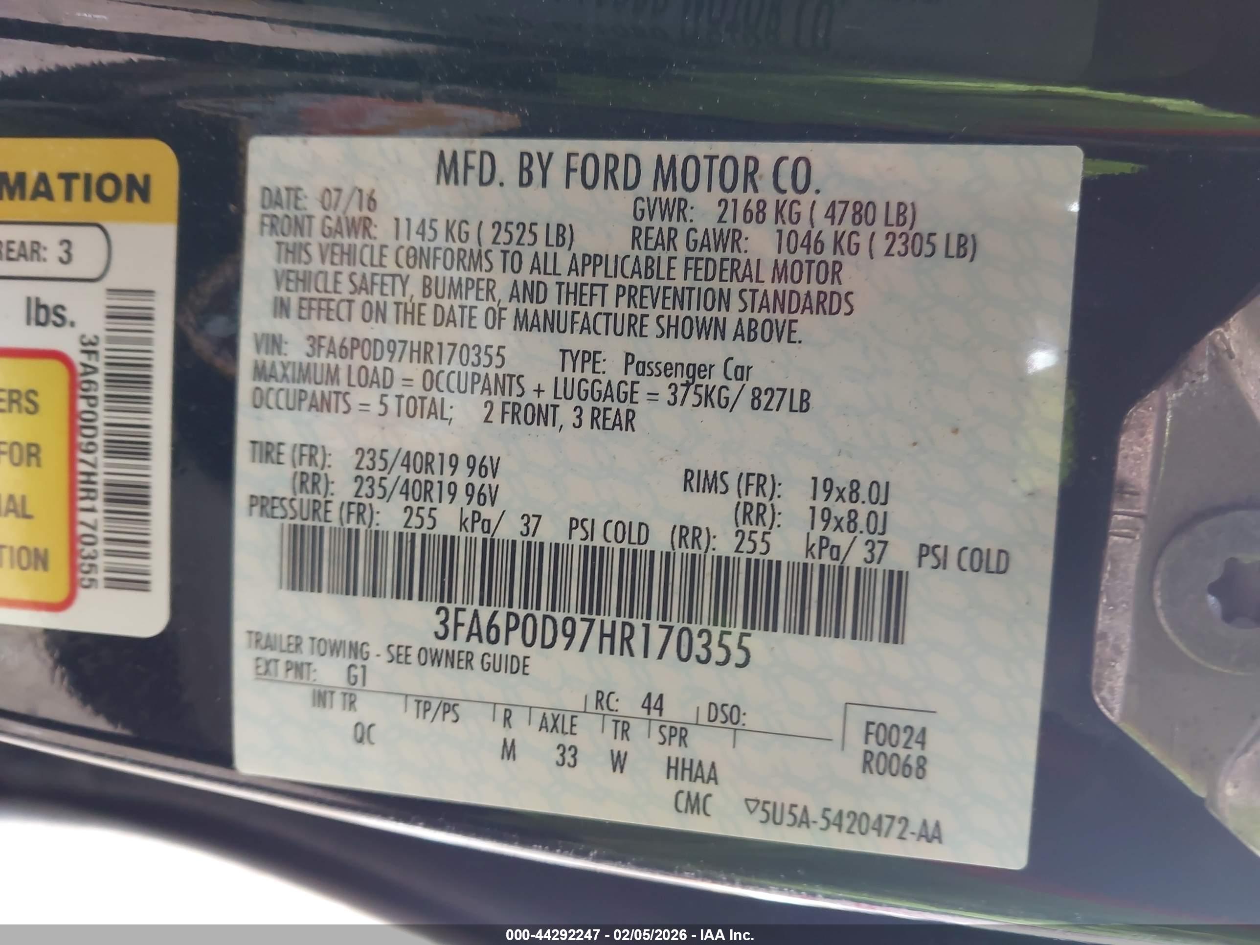 FORD FUSION image 9