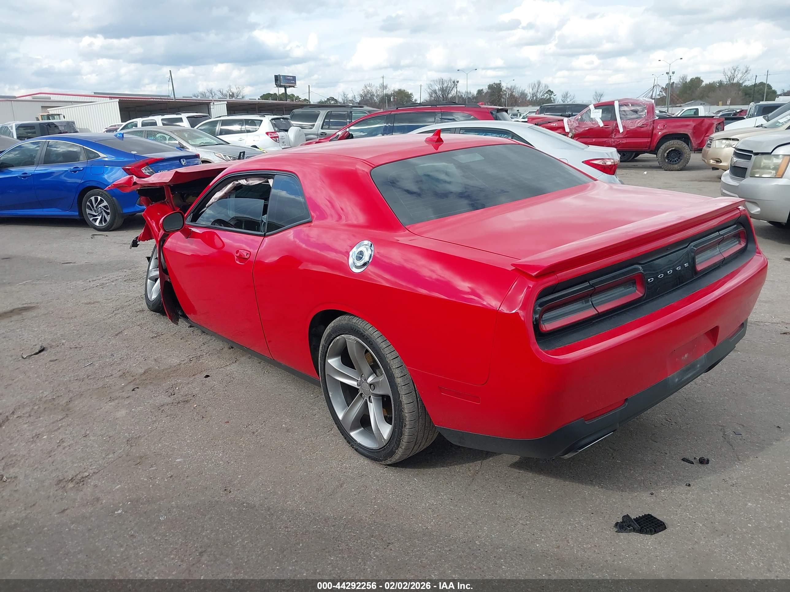 DODGE CHALLENGER image 3