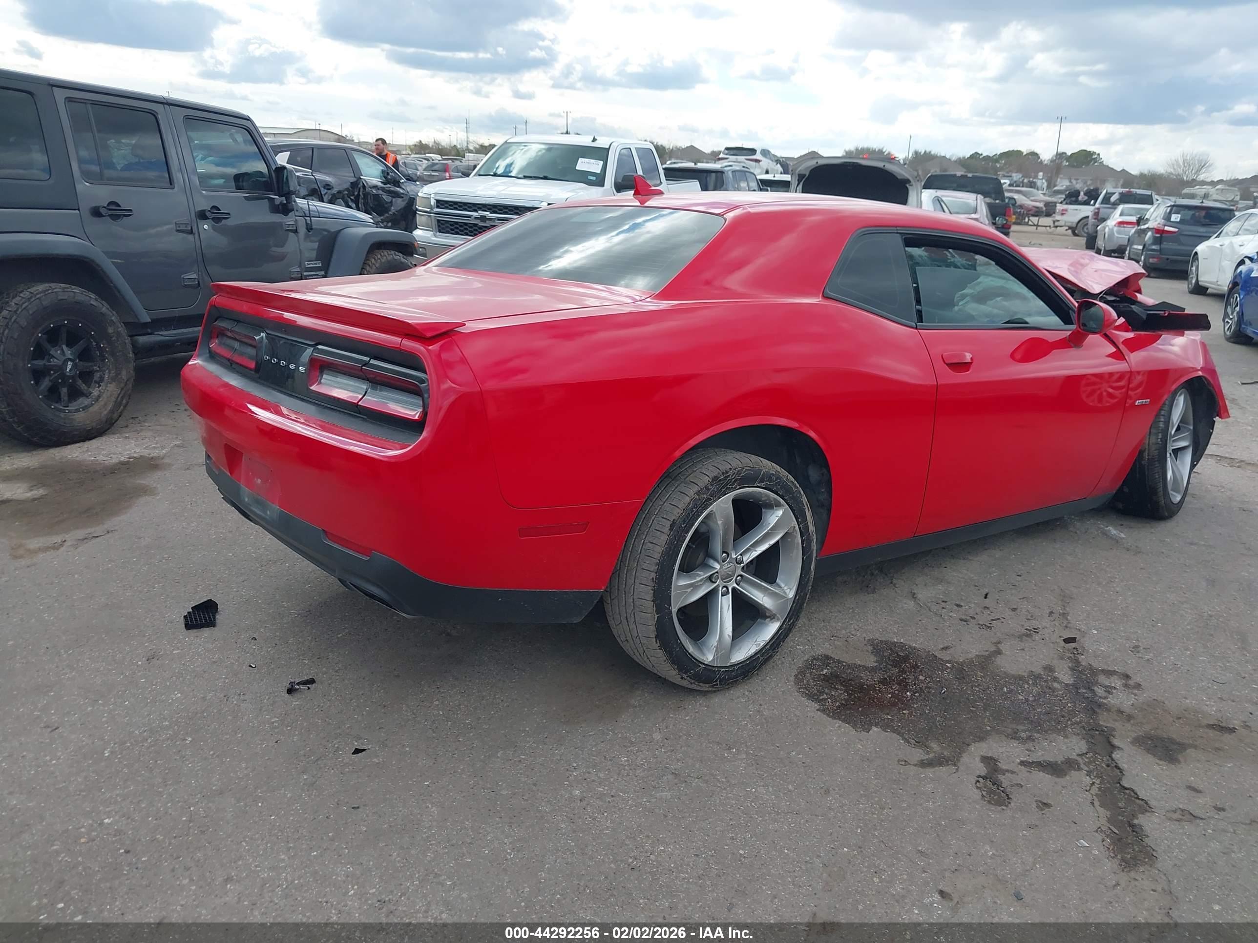 DODGE CHALLENGER image 4