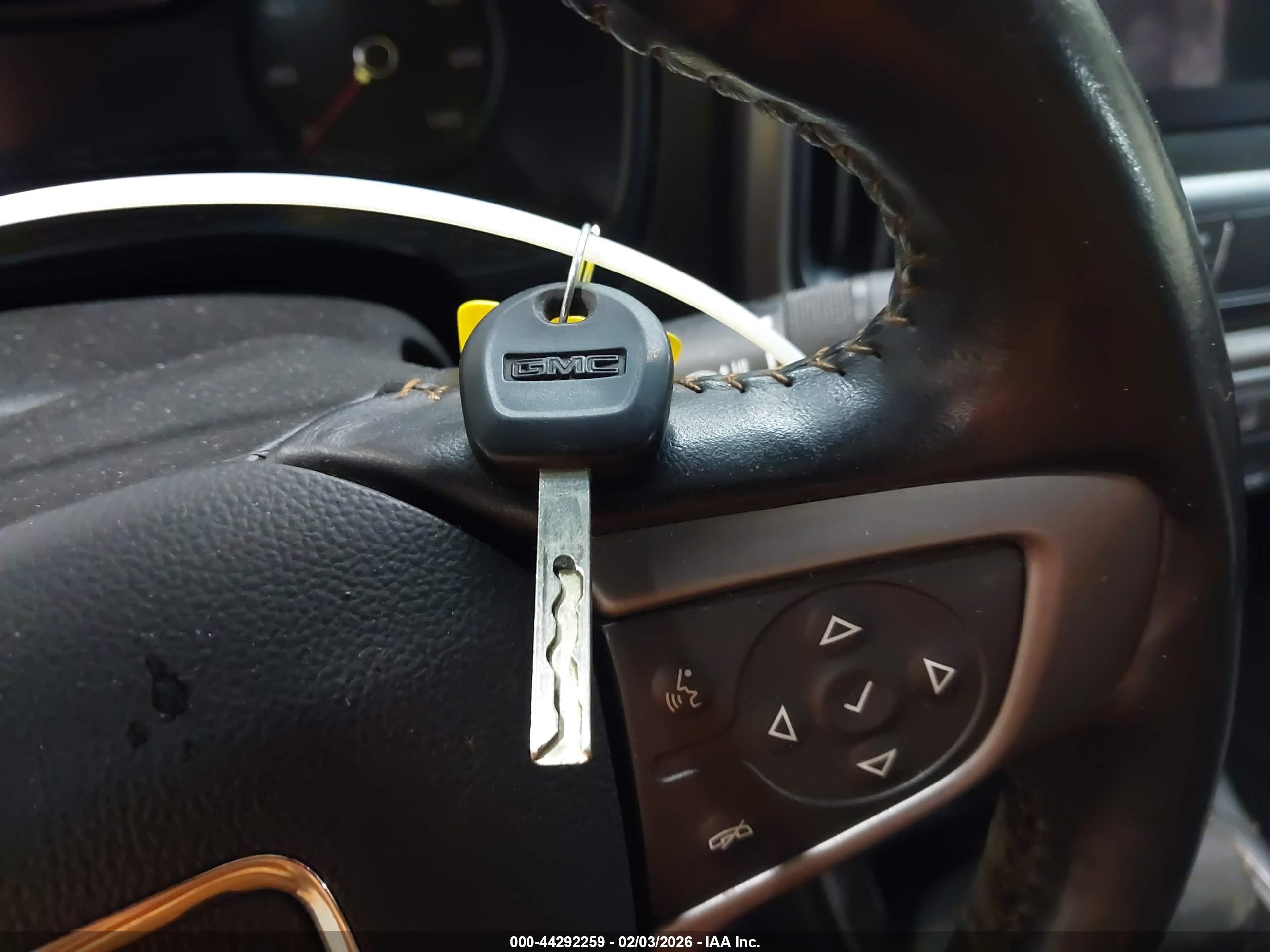 GMC CANYON image 11