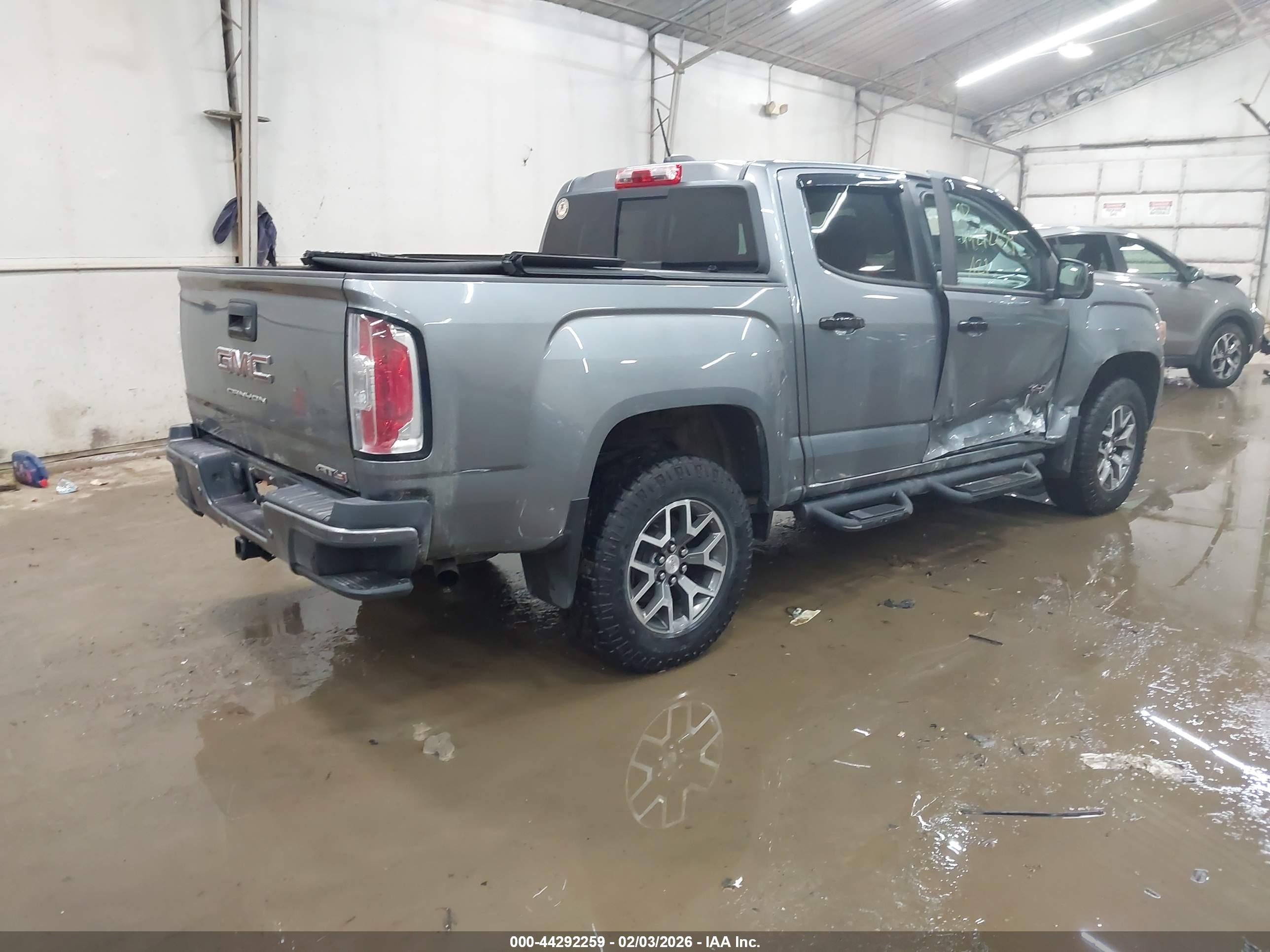 GMC CANYON image 4