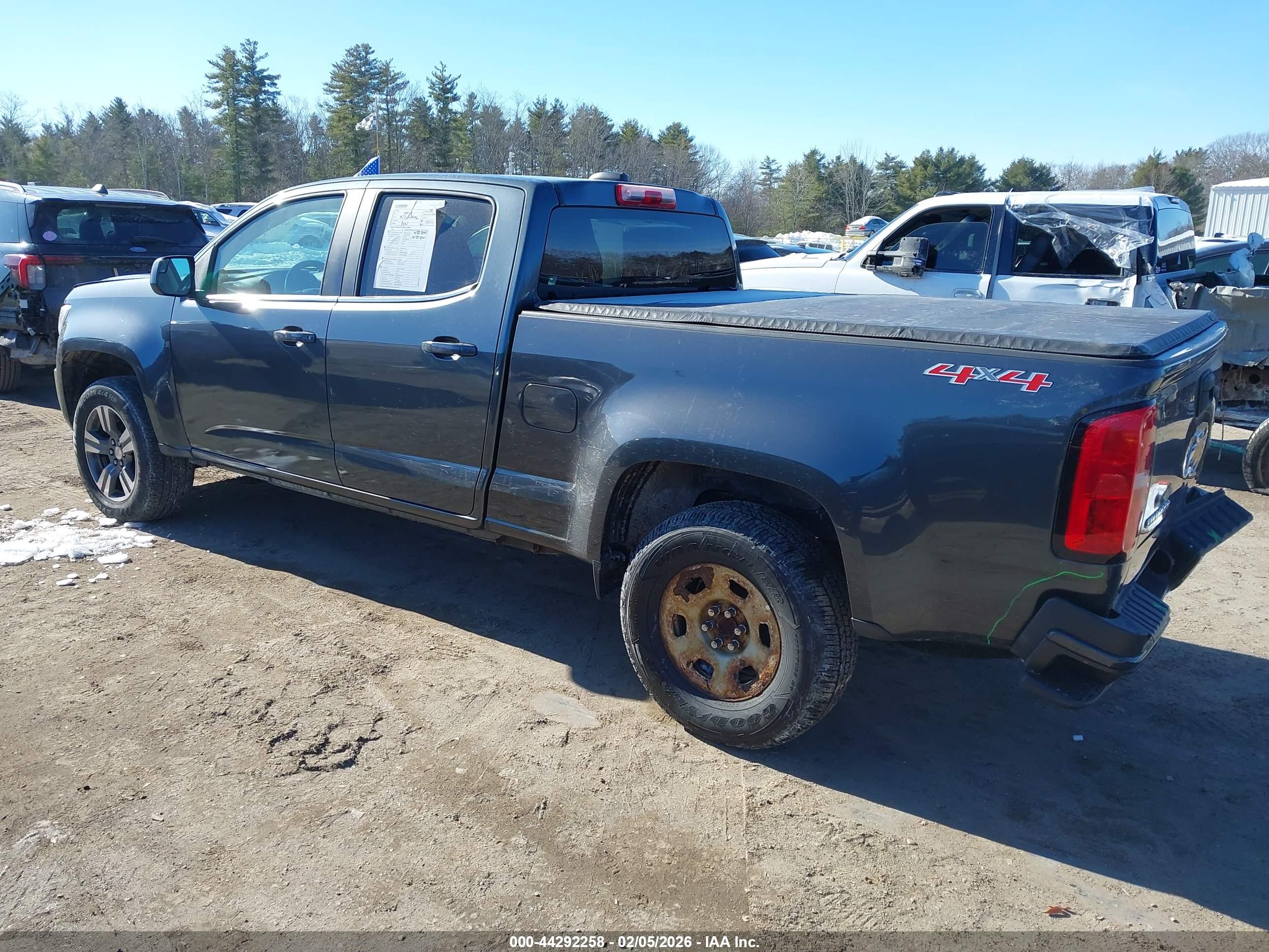 CHEVROLET COLORADO image 3