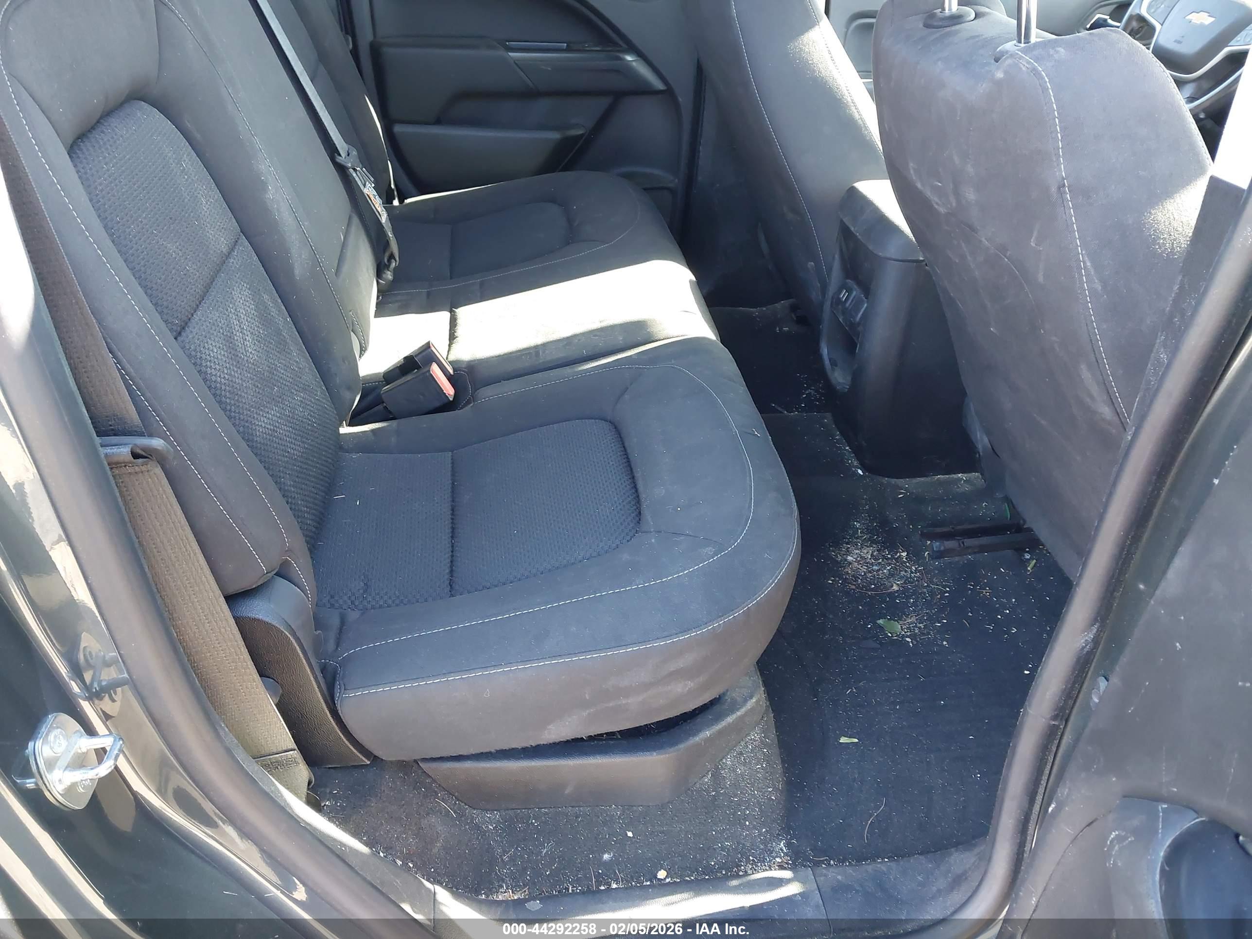 CHEVROLET COLORADO image 8