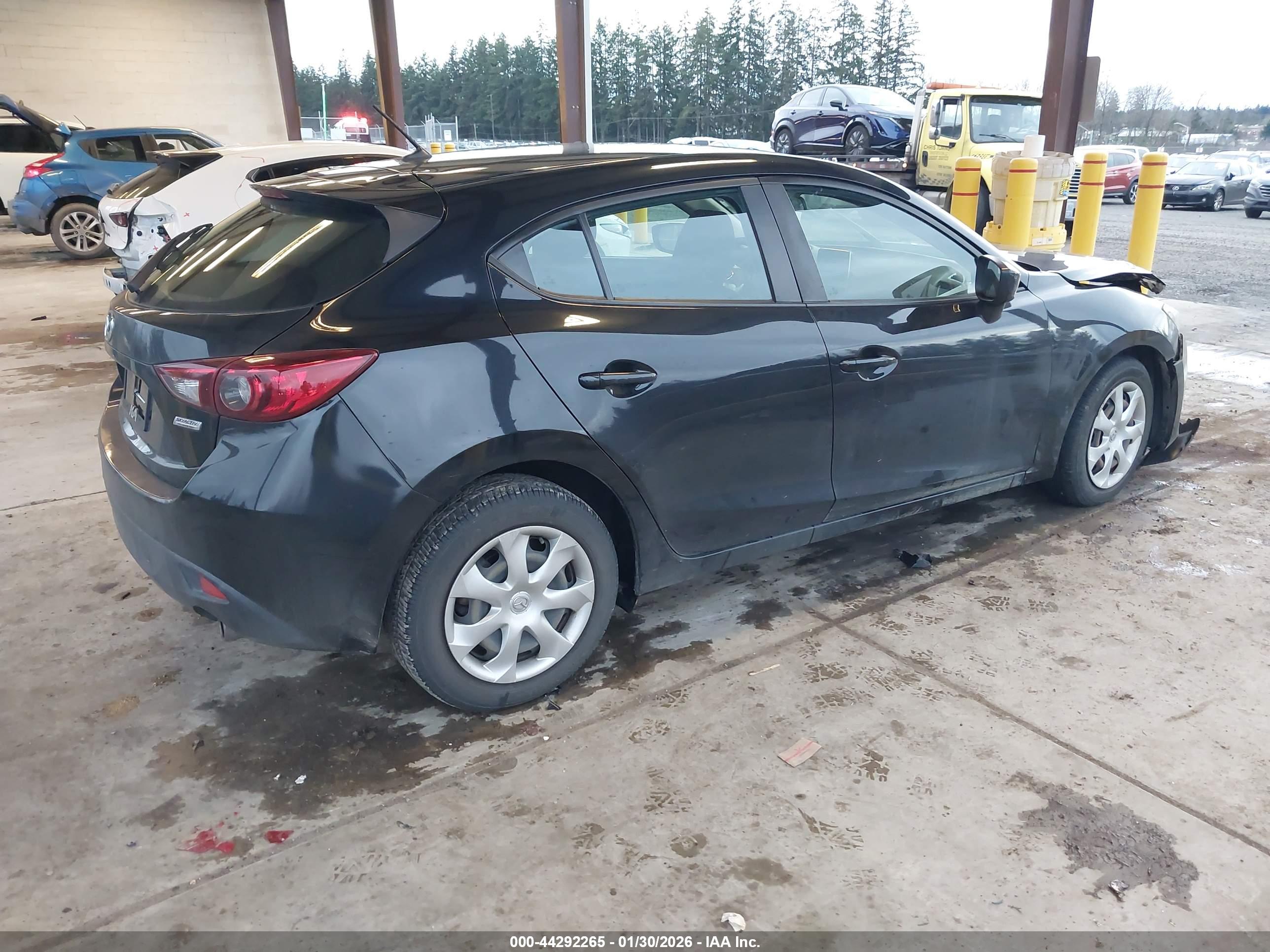 MAZDA MAZDA3 image 4