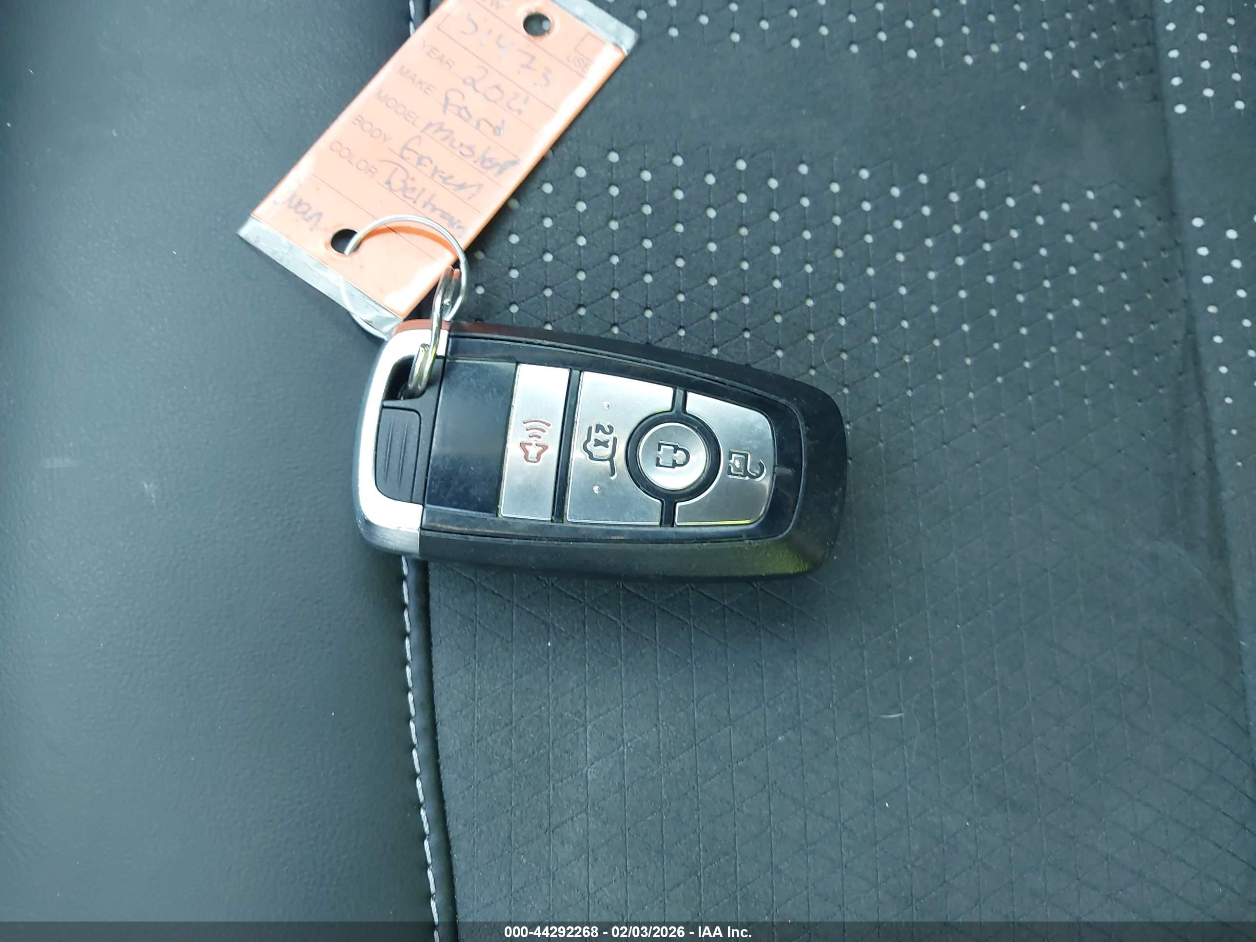 FORD MUSTANG image 11