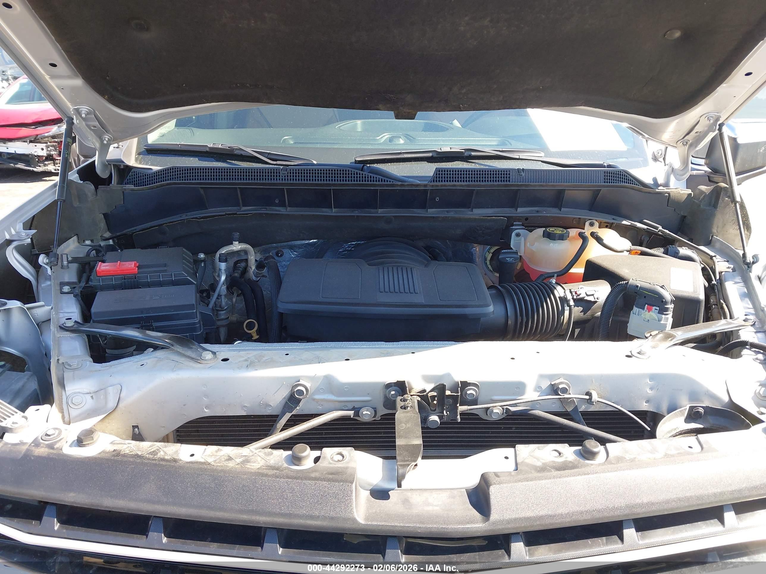 CHEVROLET SILVERADO image 10