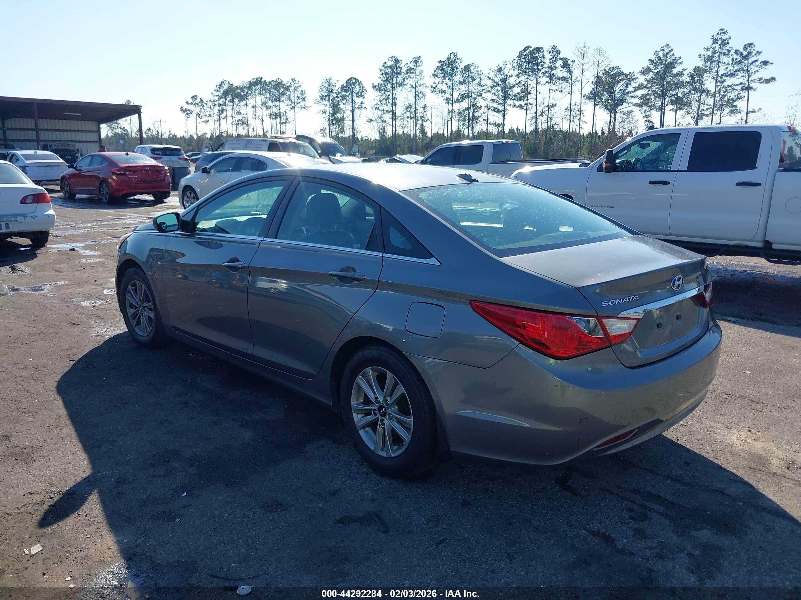 HYUNDAI SONATA image 3