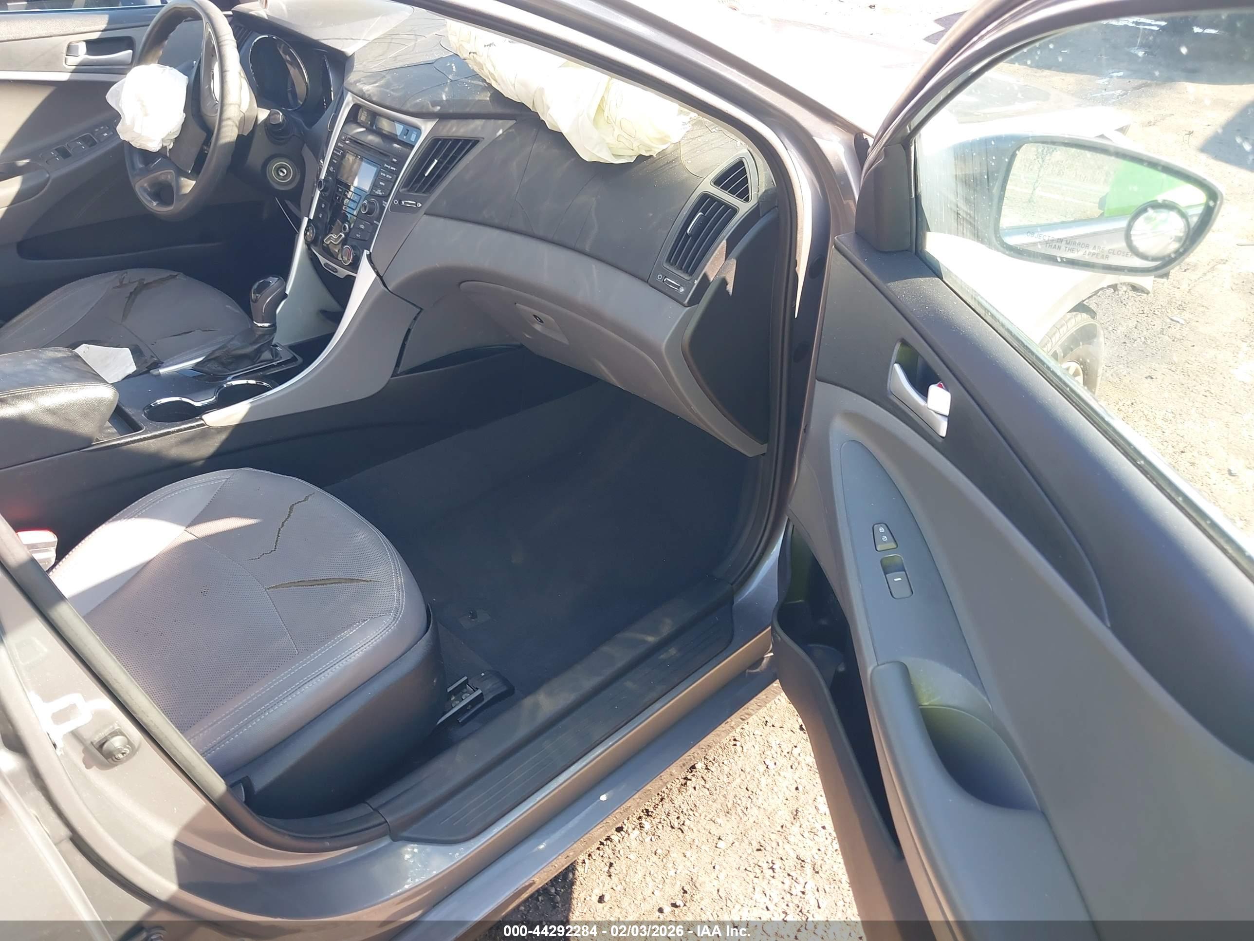 HYUNDAI SONATA image 5