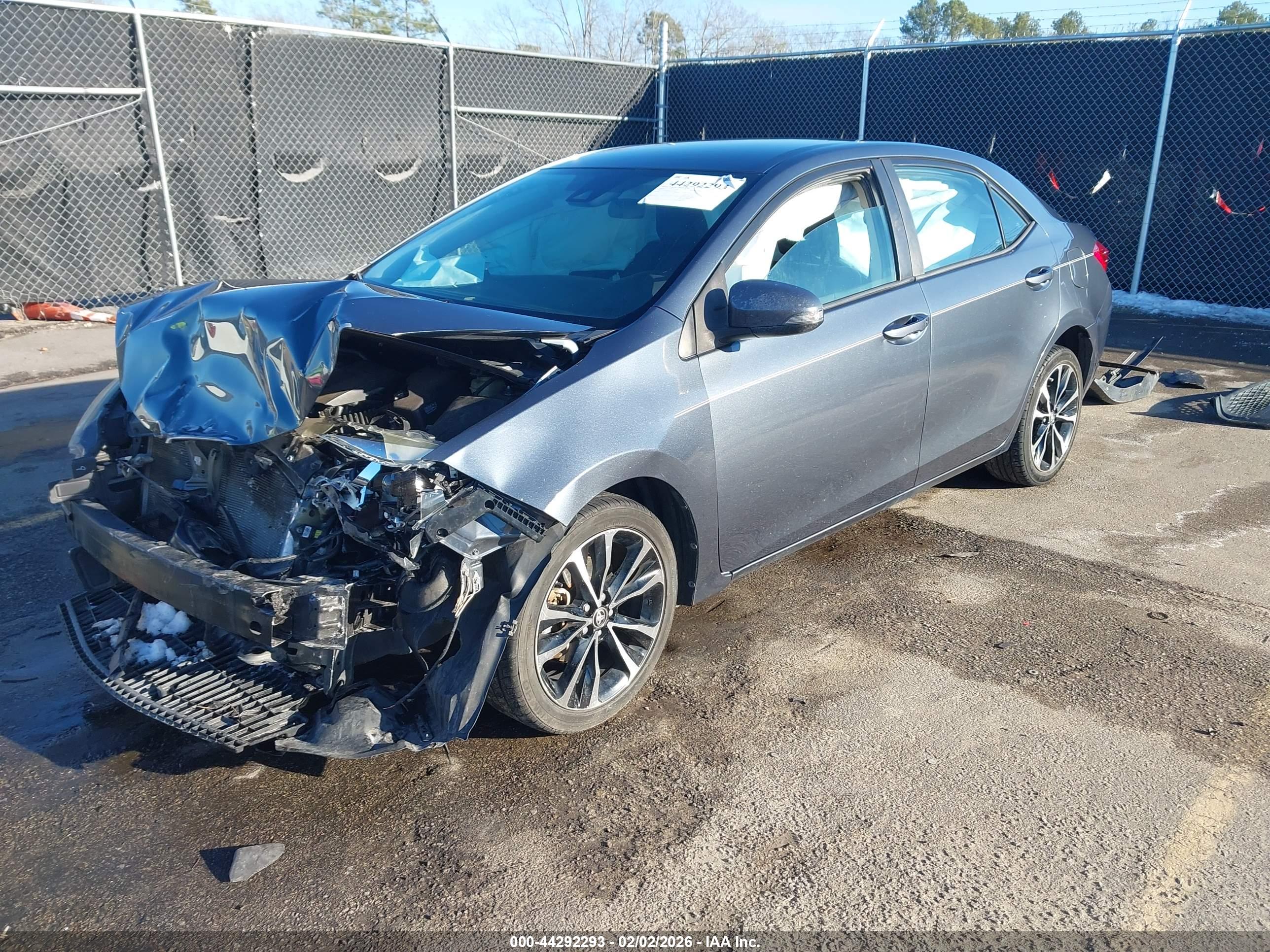 TOYOTA COROLLA image 2