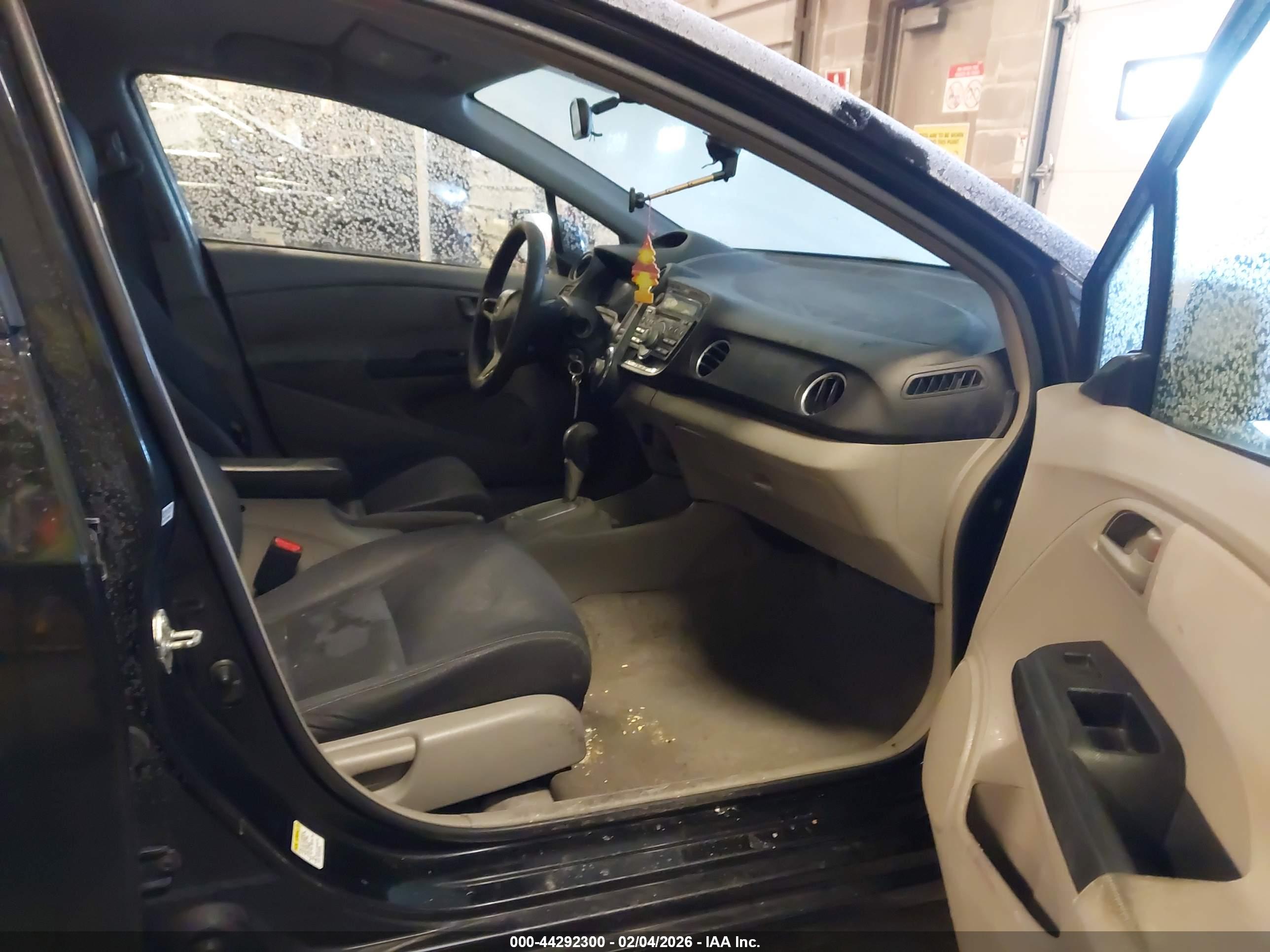 HONDA INSIGHT image 5