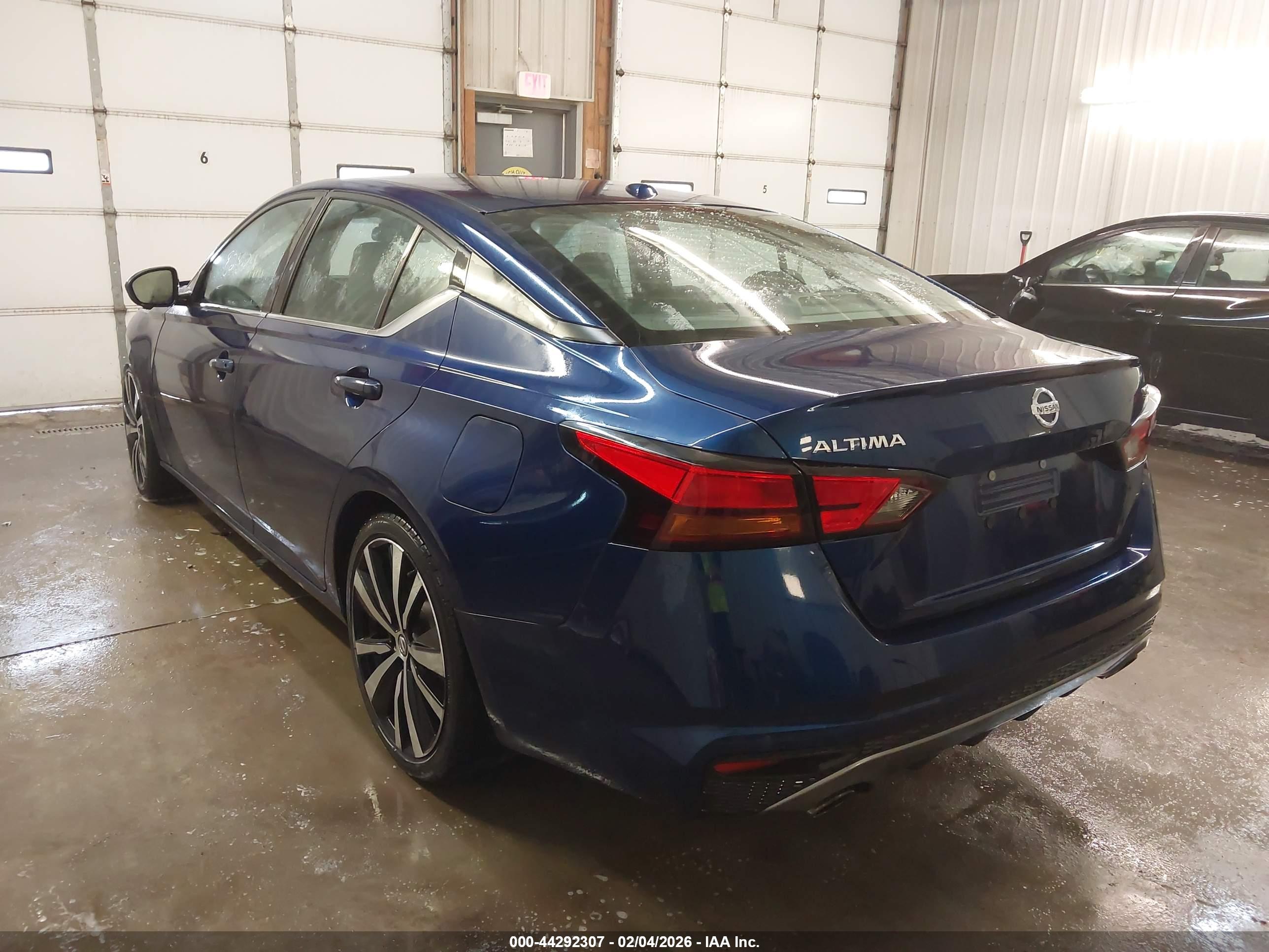 NISSAN ALTIMA image 3