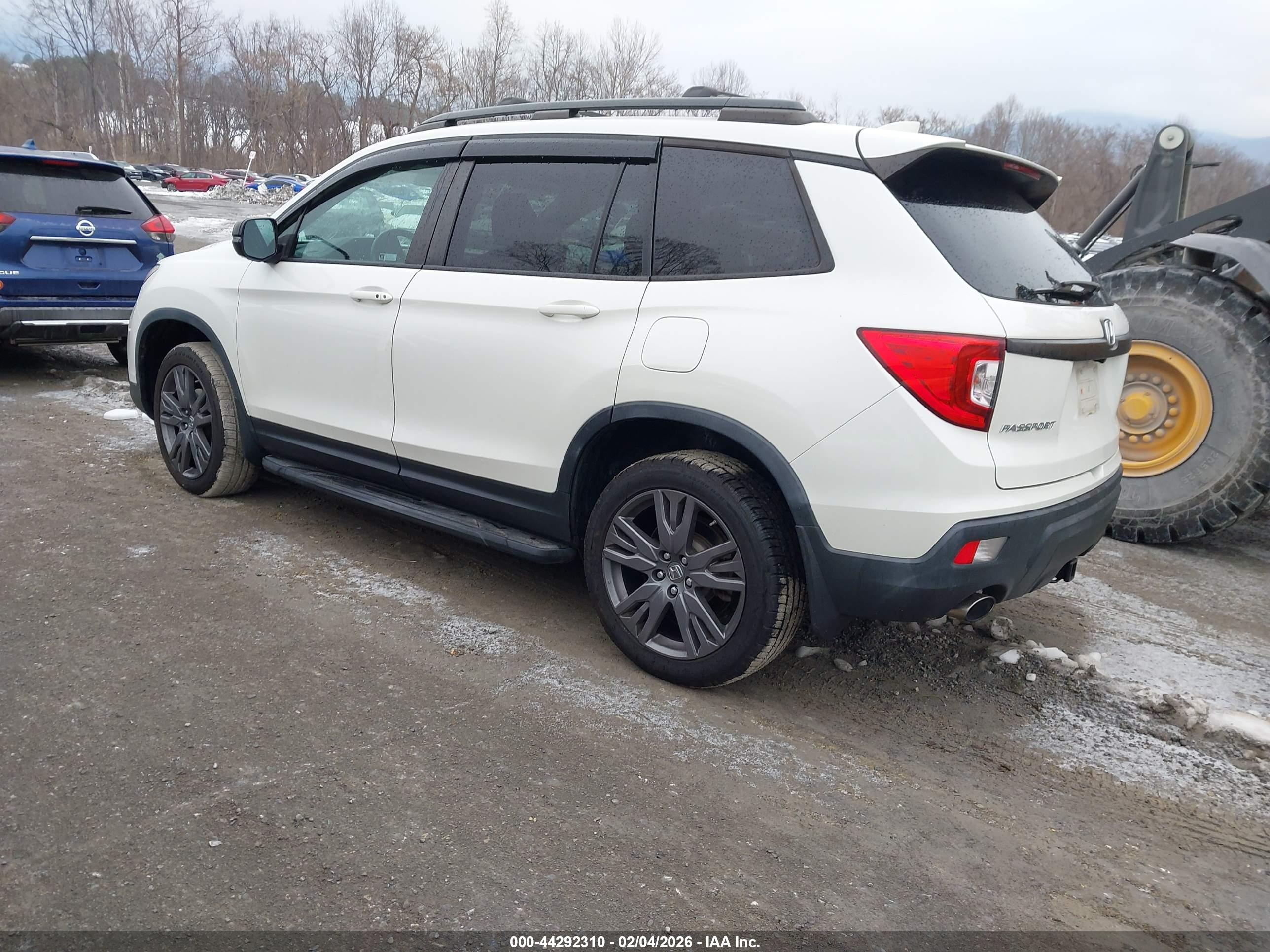 HONDA PASSPORT image 3