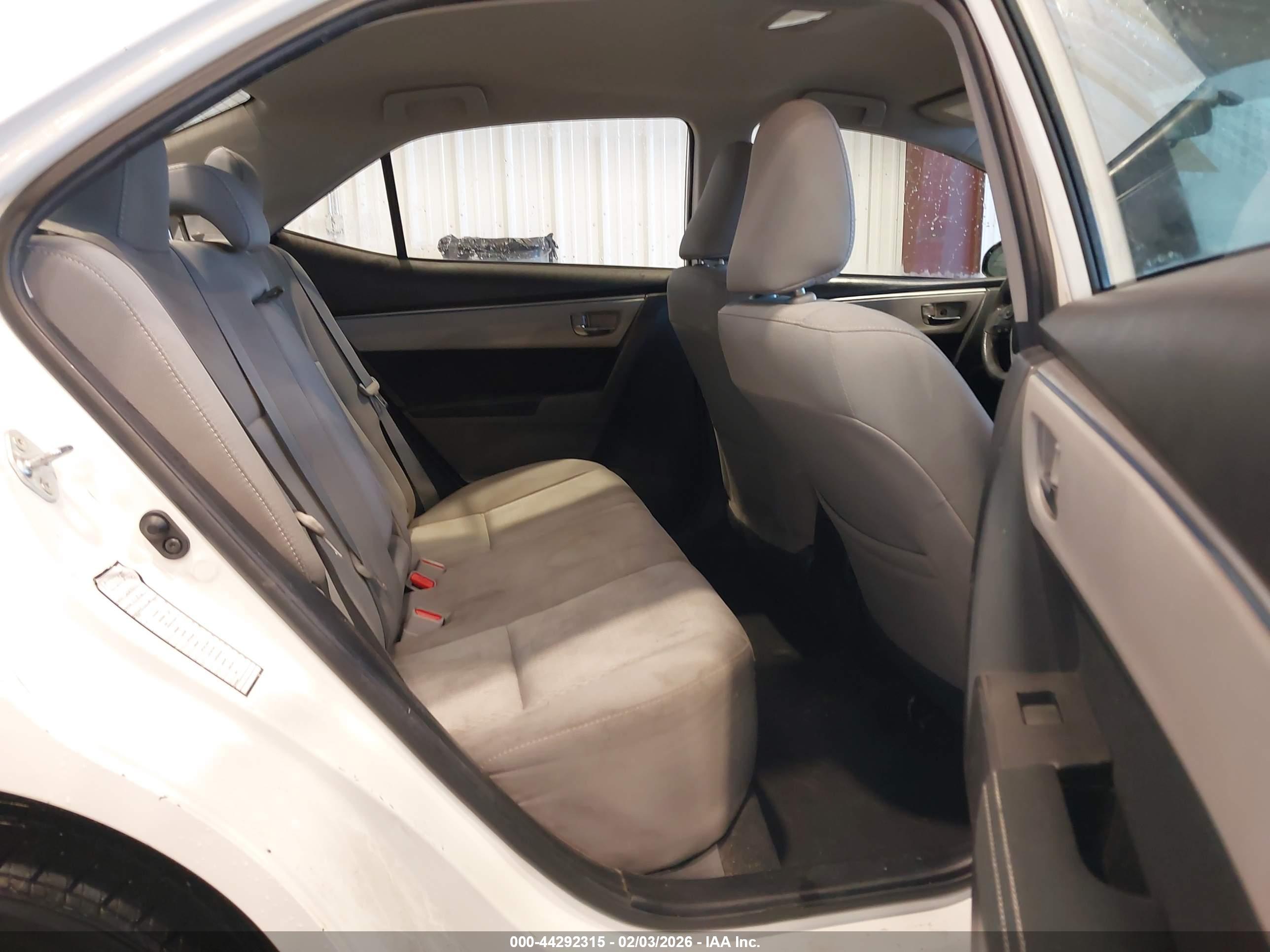 TOYOTA COROLLA image 8