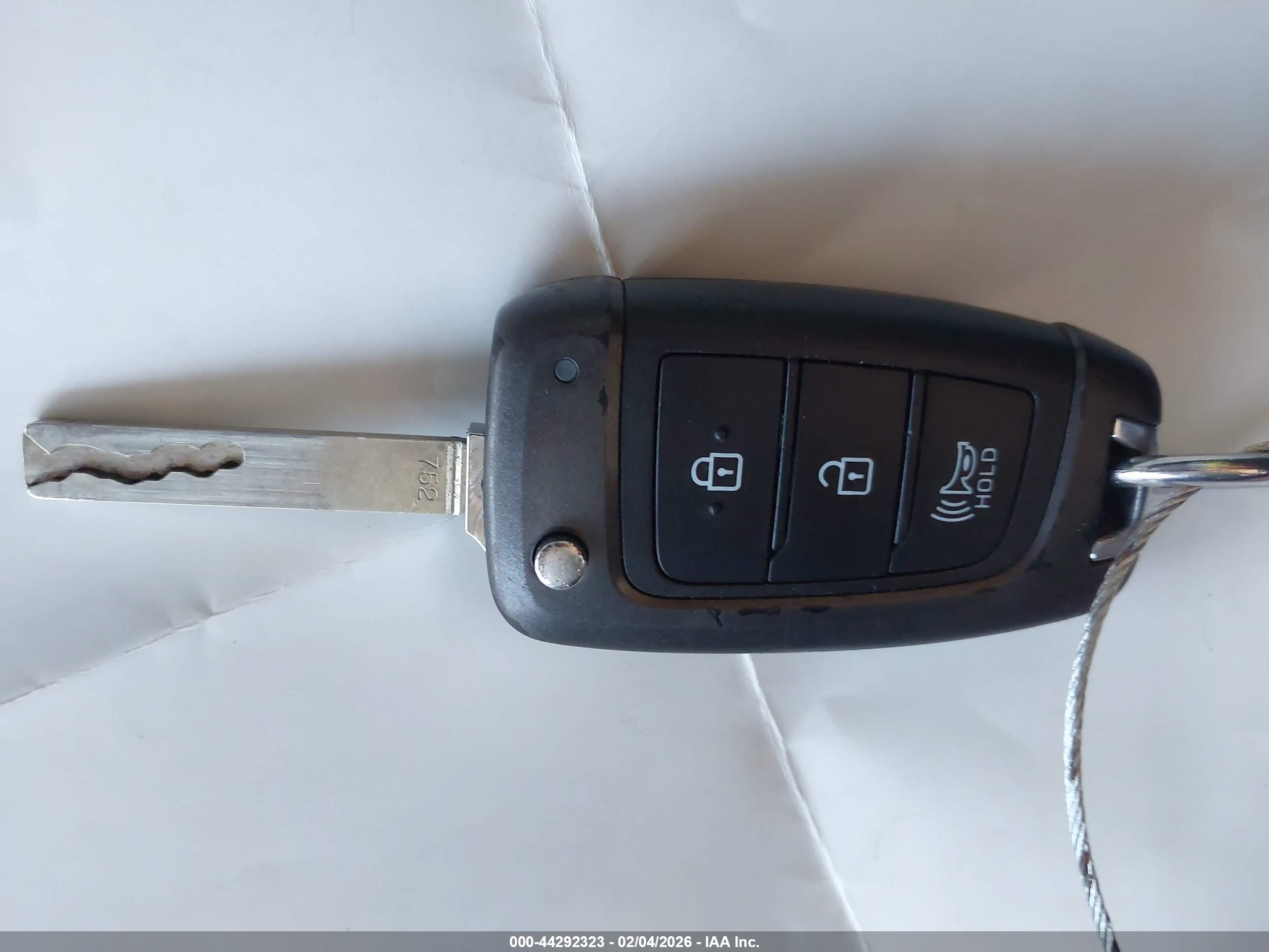 HYUNDAI VENUE image 11