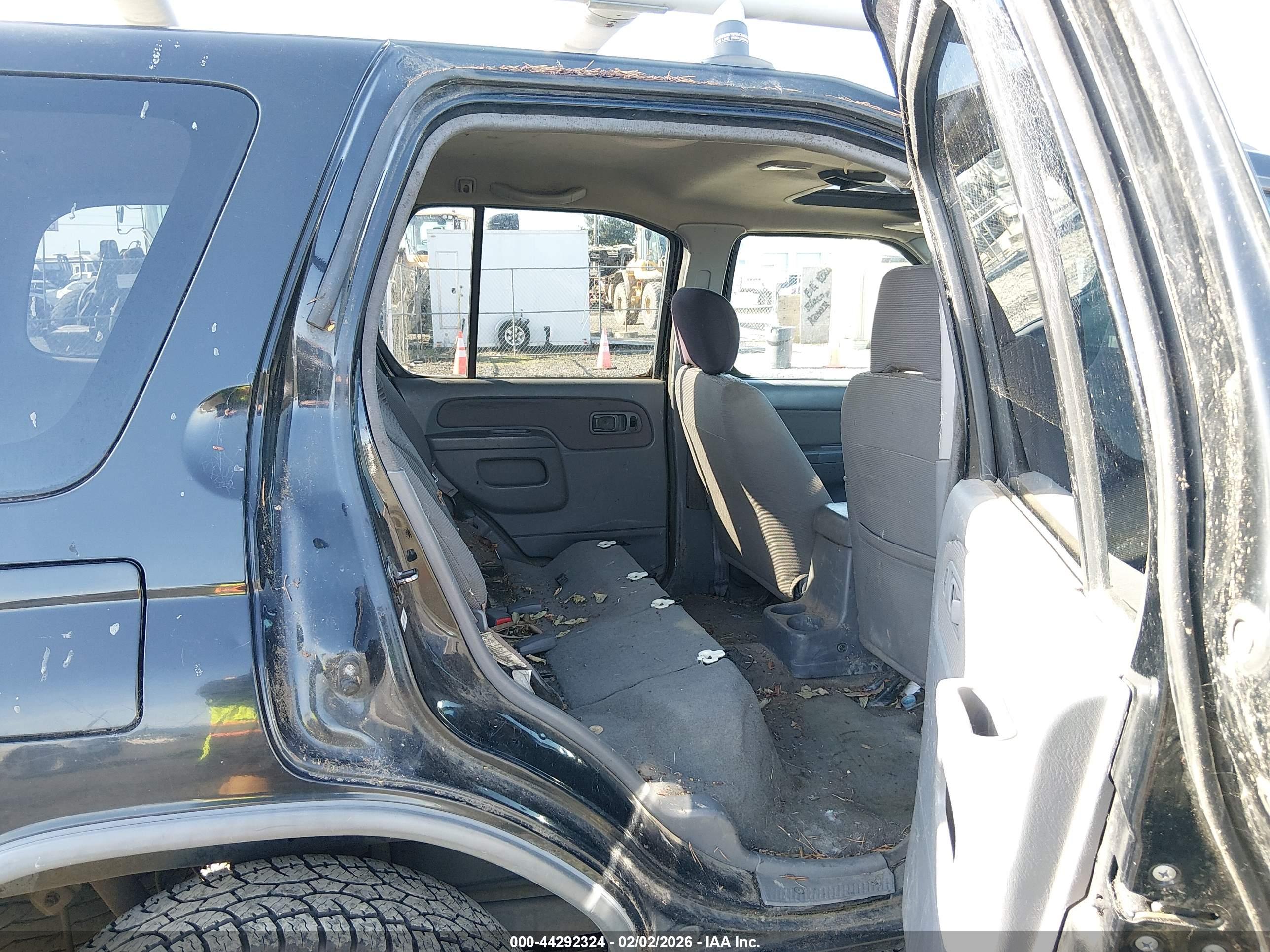 NISSAN XTERRA image 8
