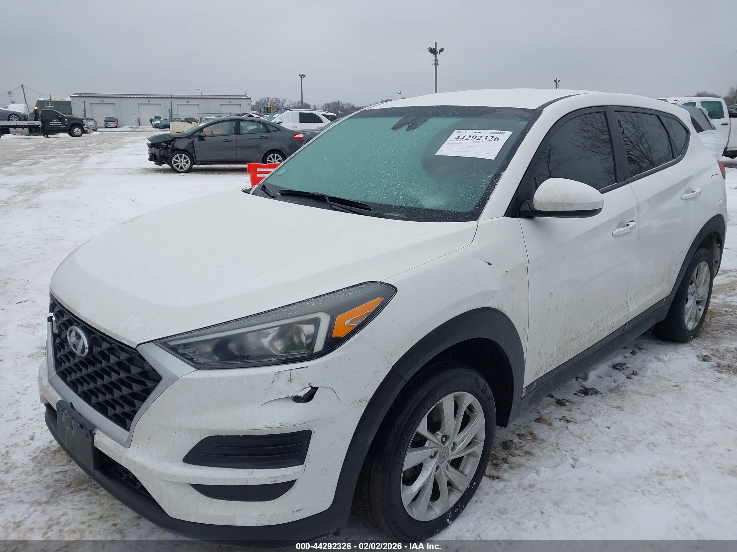 HYUNDAI TUCSON image 2