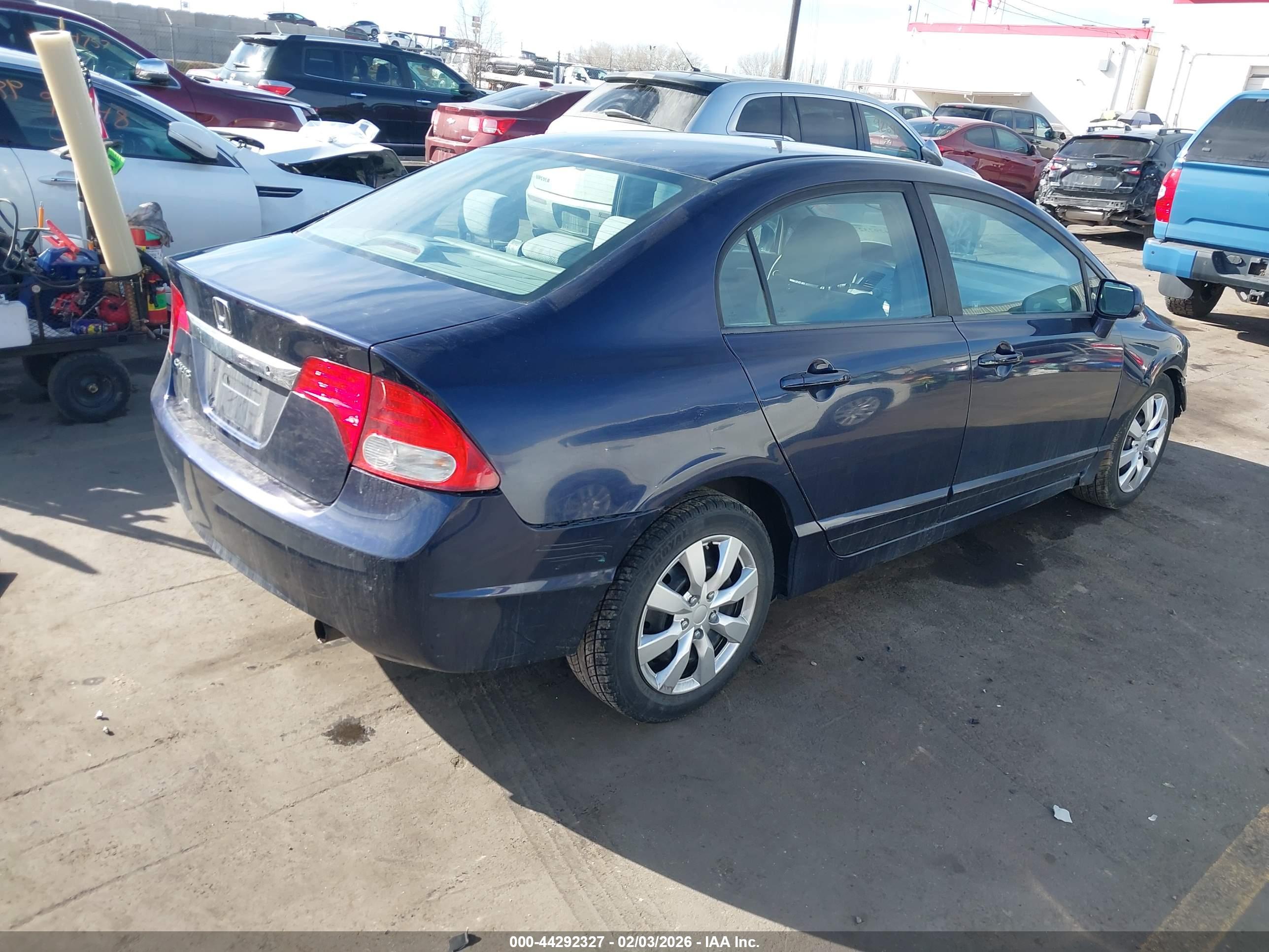 HONDA CIVIC image 4