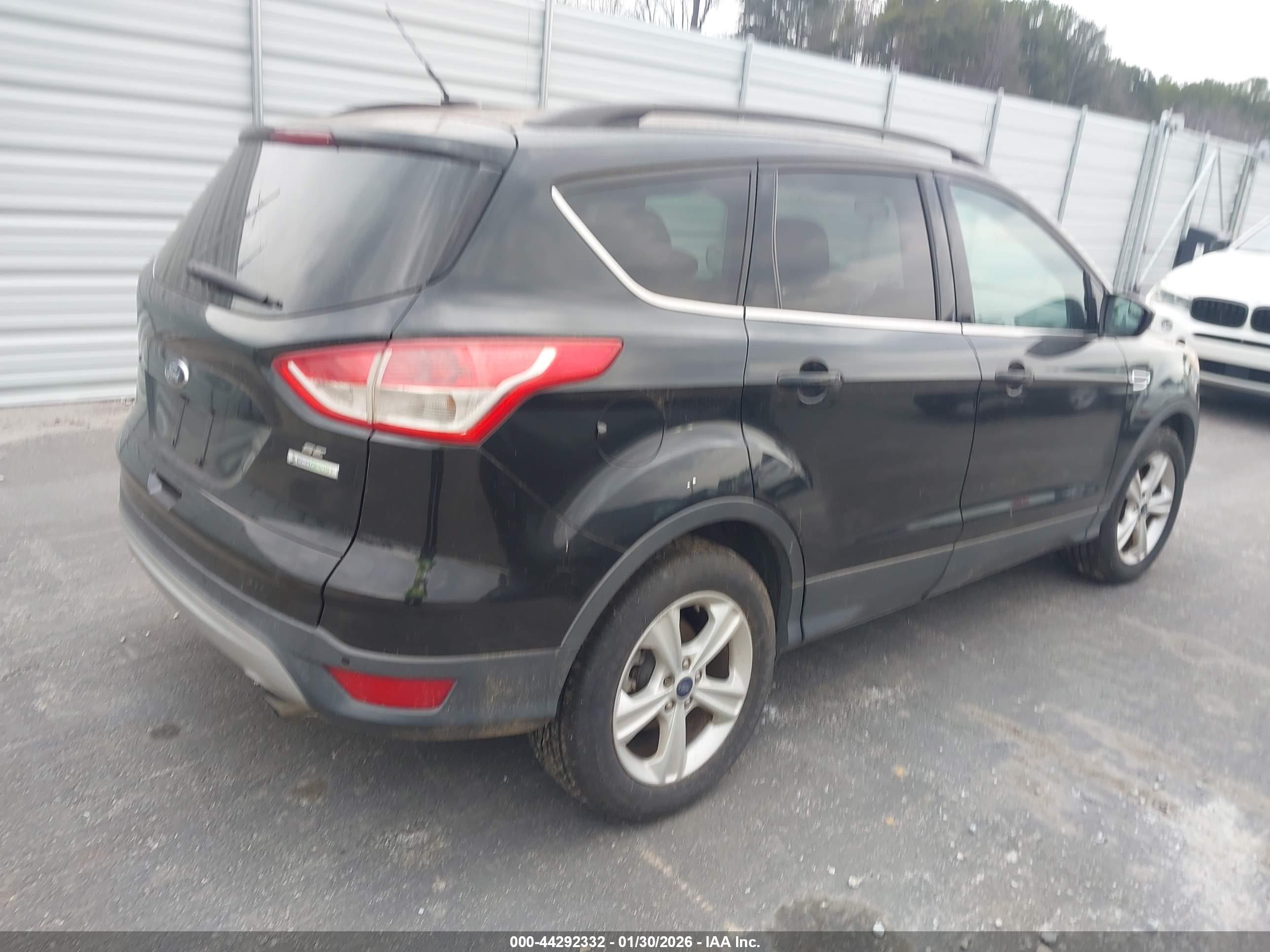 FORD ESCAPE image 4