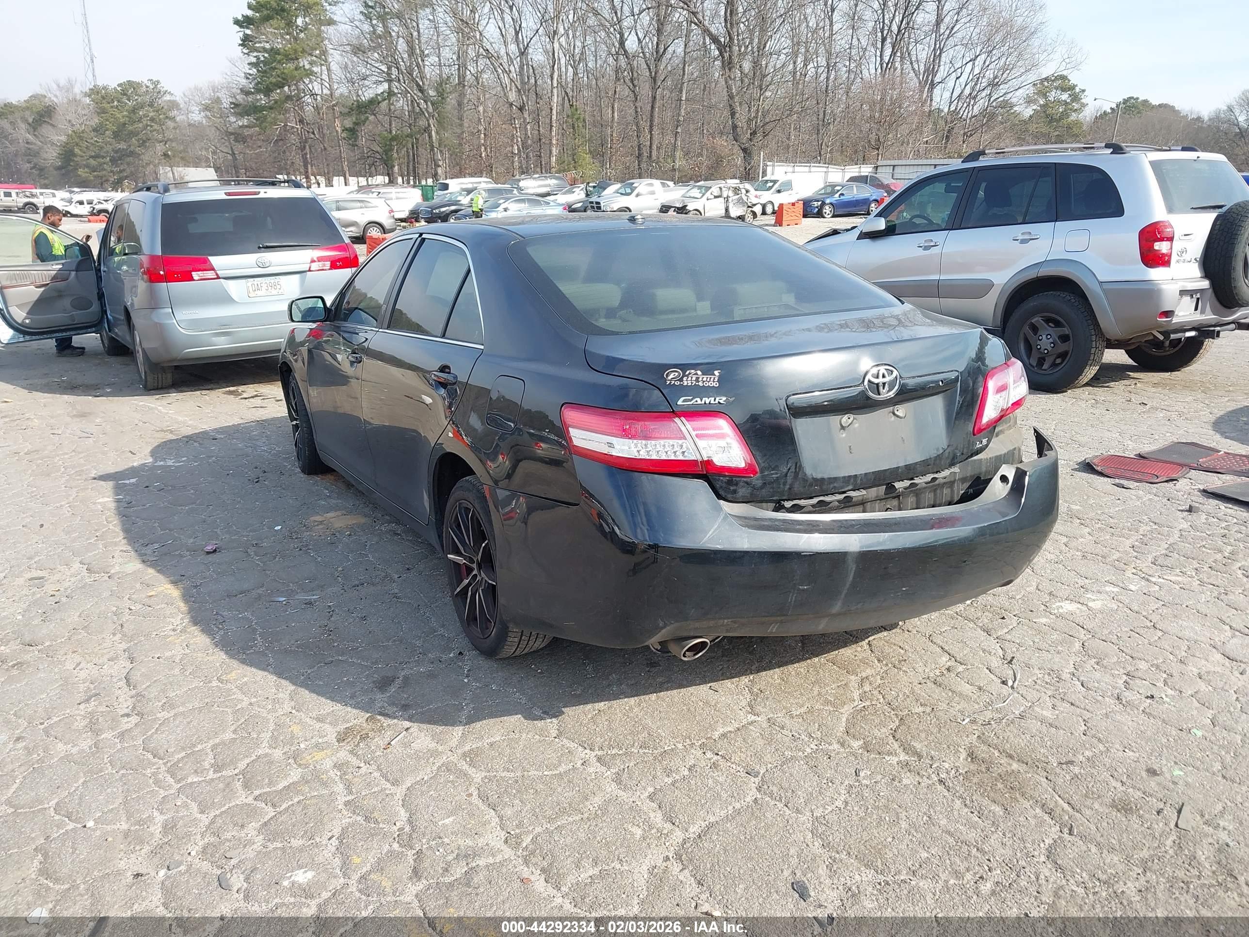TOYOTA CAMRY image 3