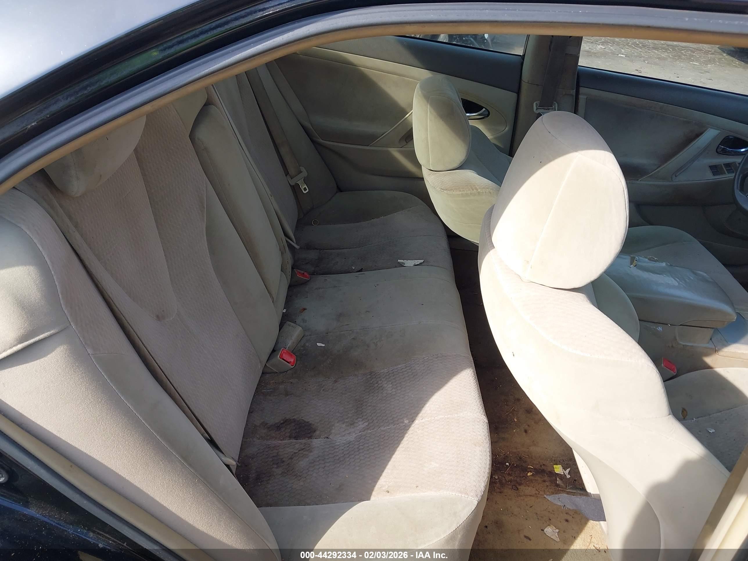 TOYOTA CAMRY image 8