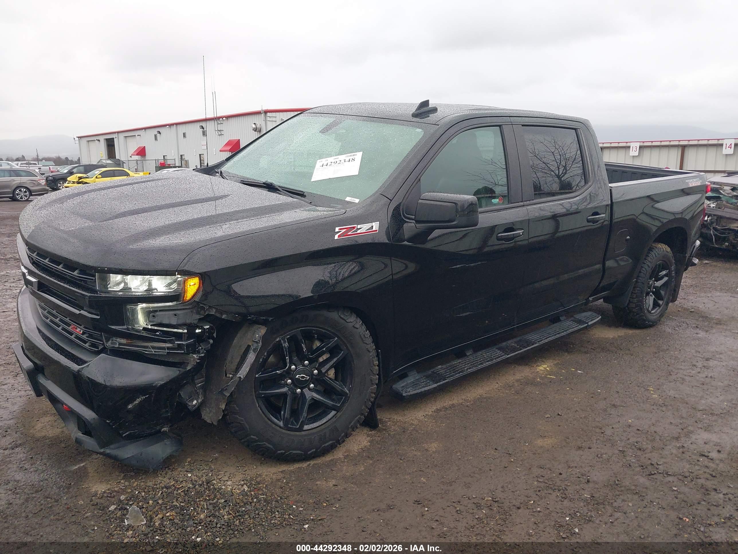 CHEVROLET SILVERADO image 2