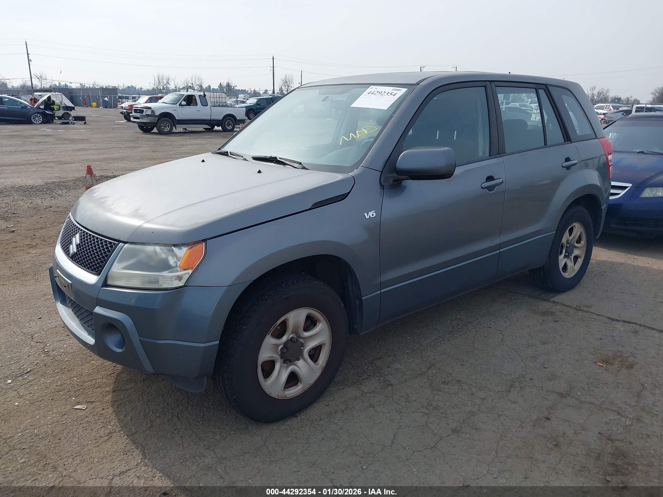SUZUKI GRAND image 2