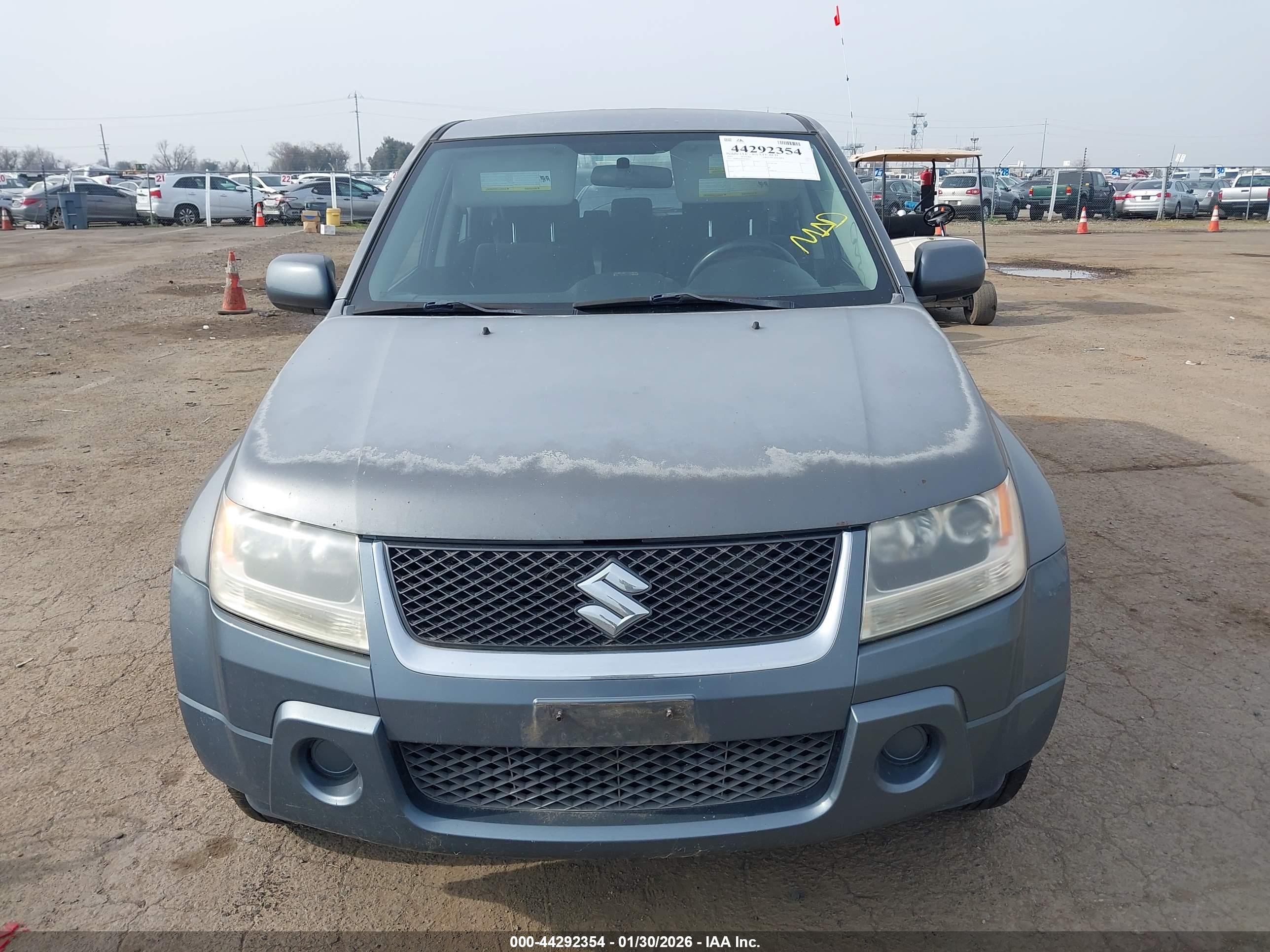 SUZUKI GRAND image 6