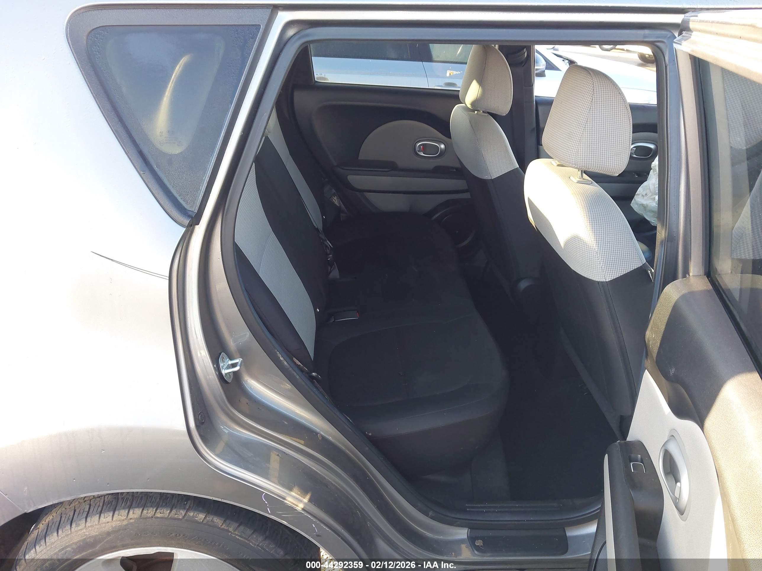 KIA SOUL image 8