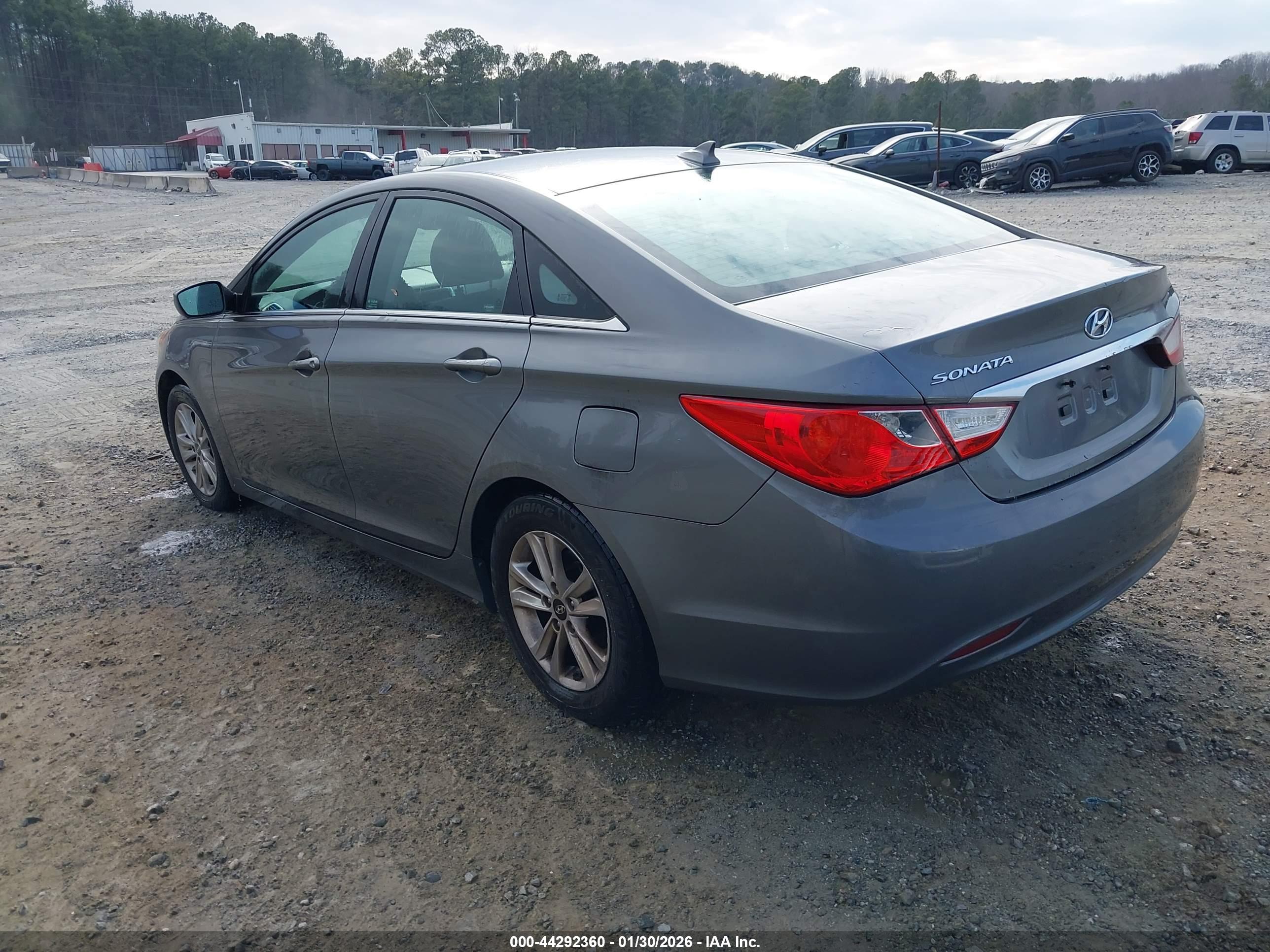 HYUNDAI SONATA image 3