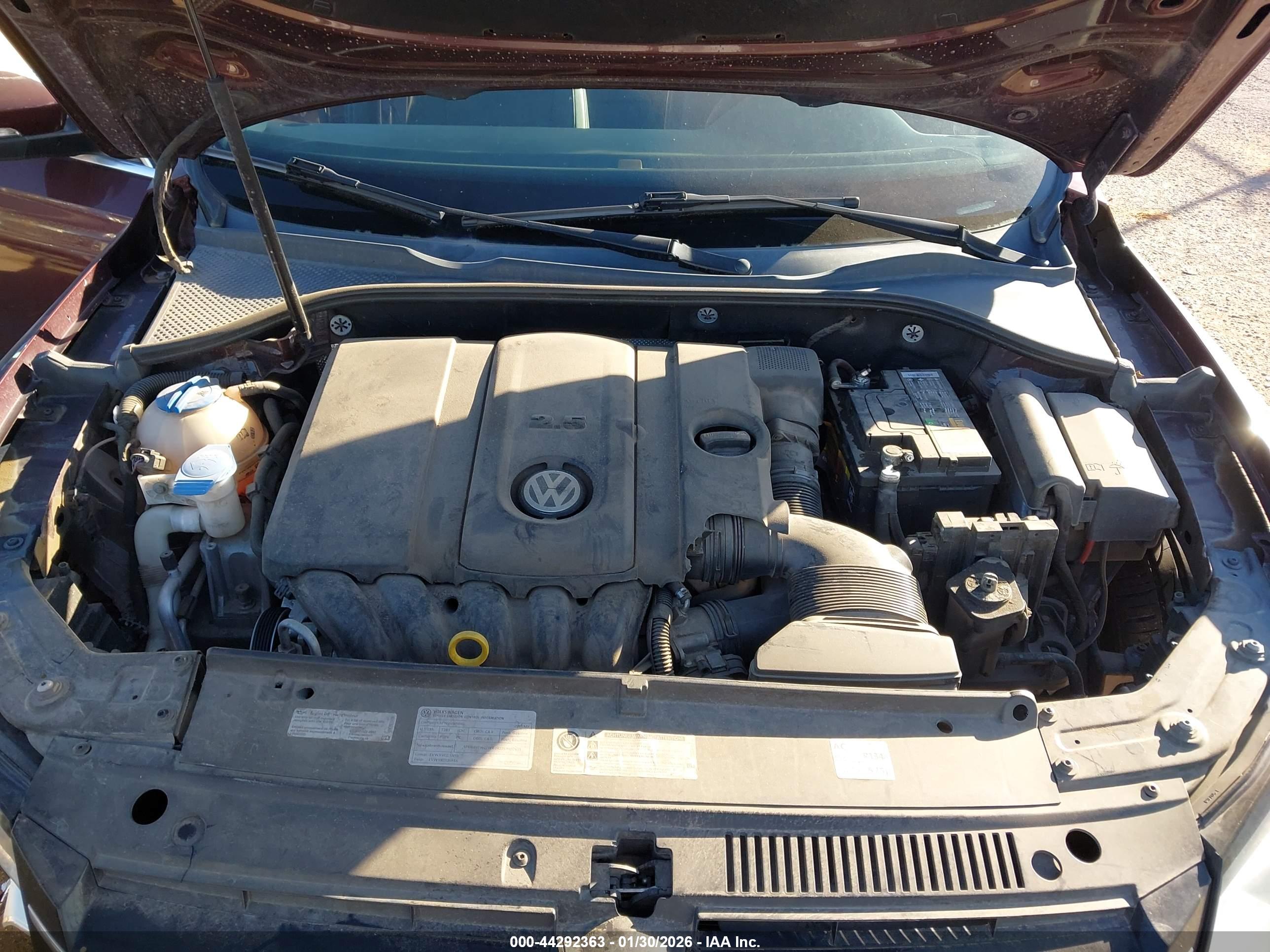 VOLKSWAGEN PASSAT image 10