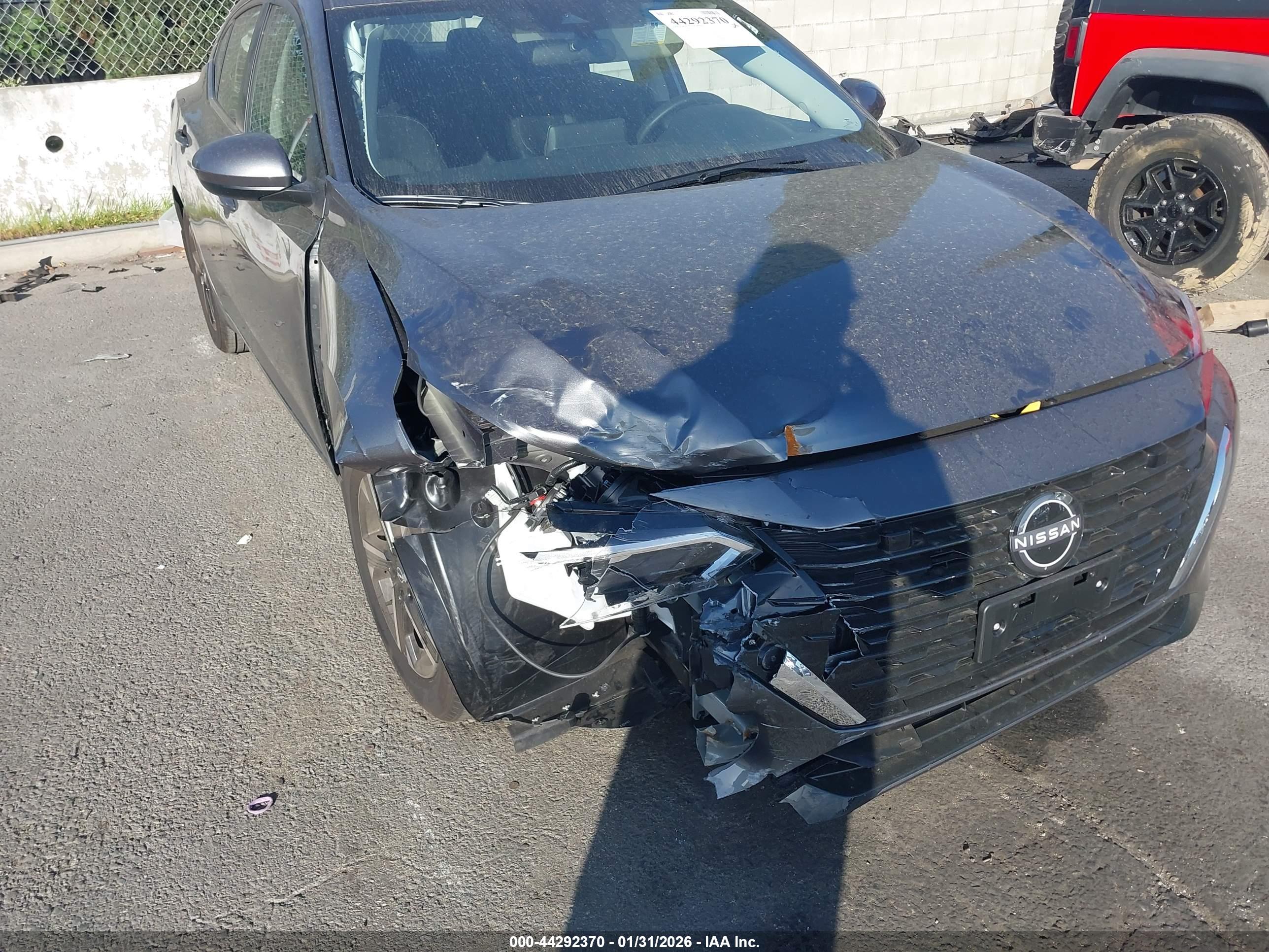 NISSAN SENTRA image 6