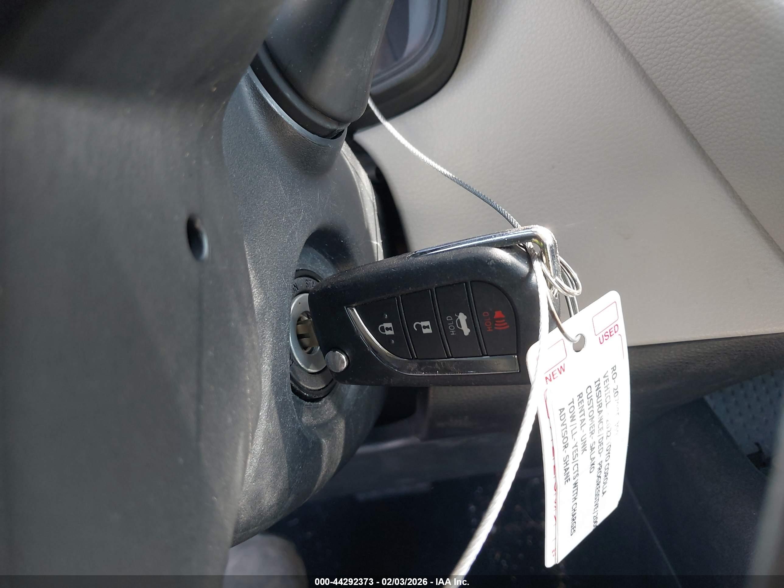 TOYOTA COROLLA image 11