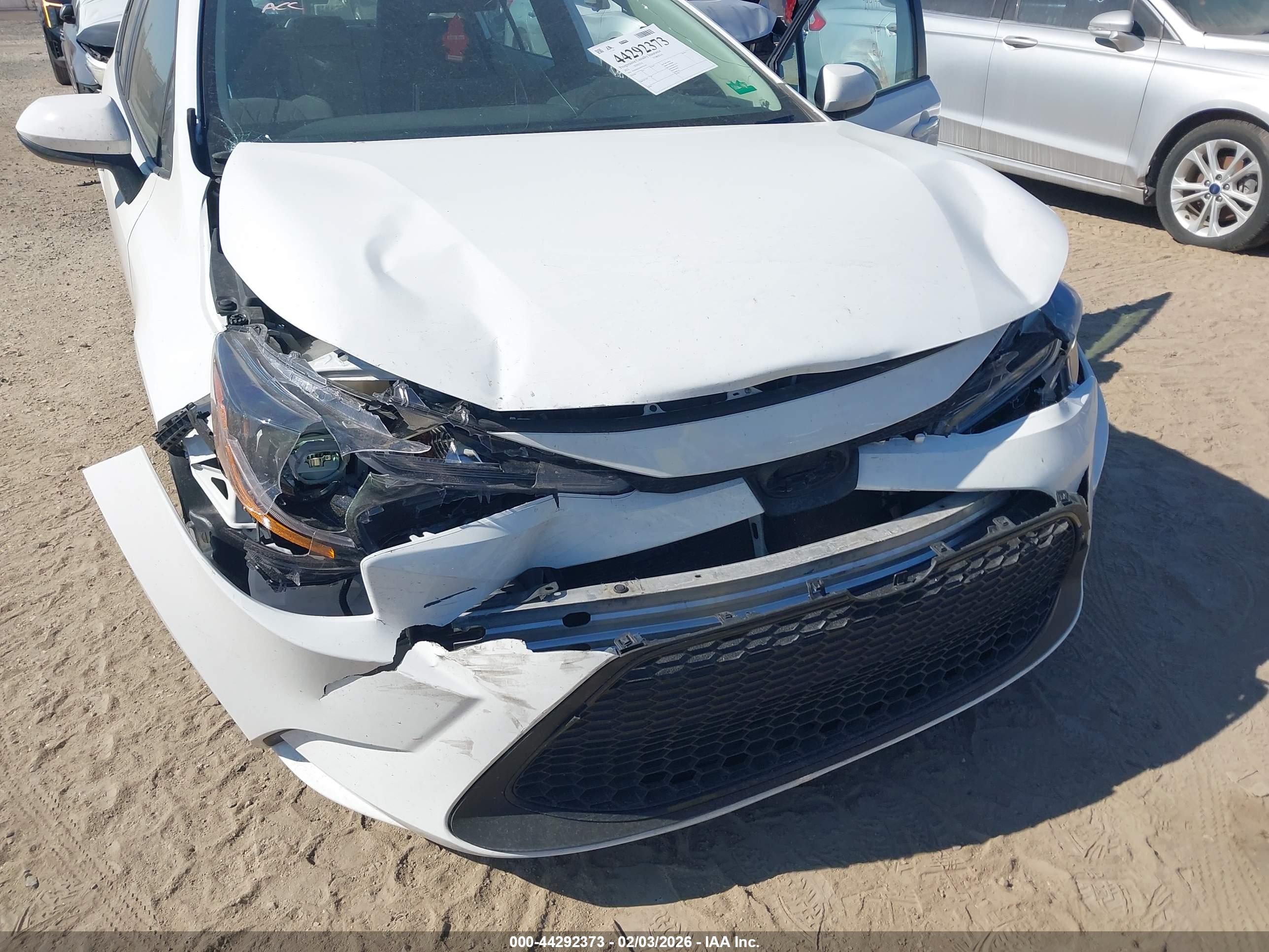 TOYOTA COROLLA image 6