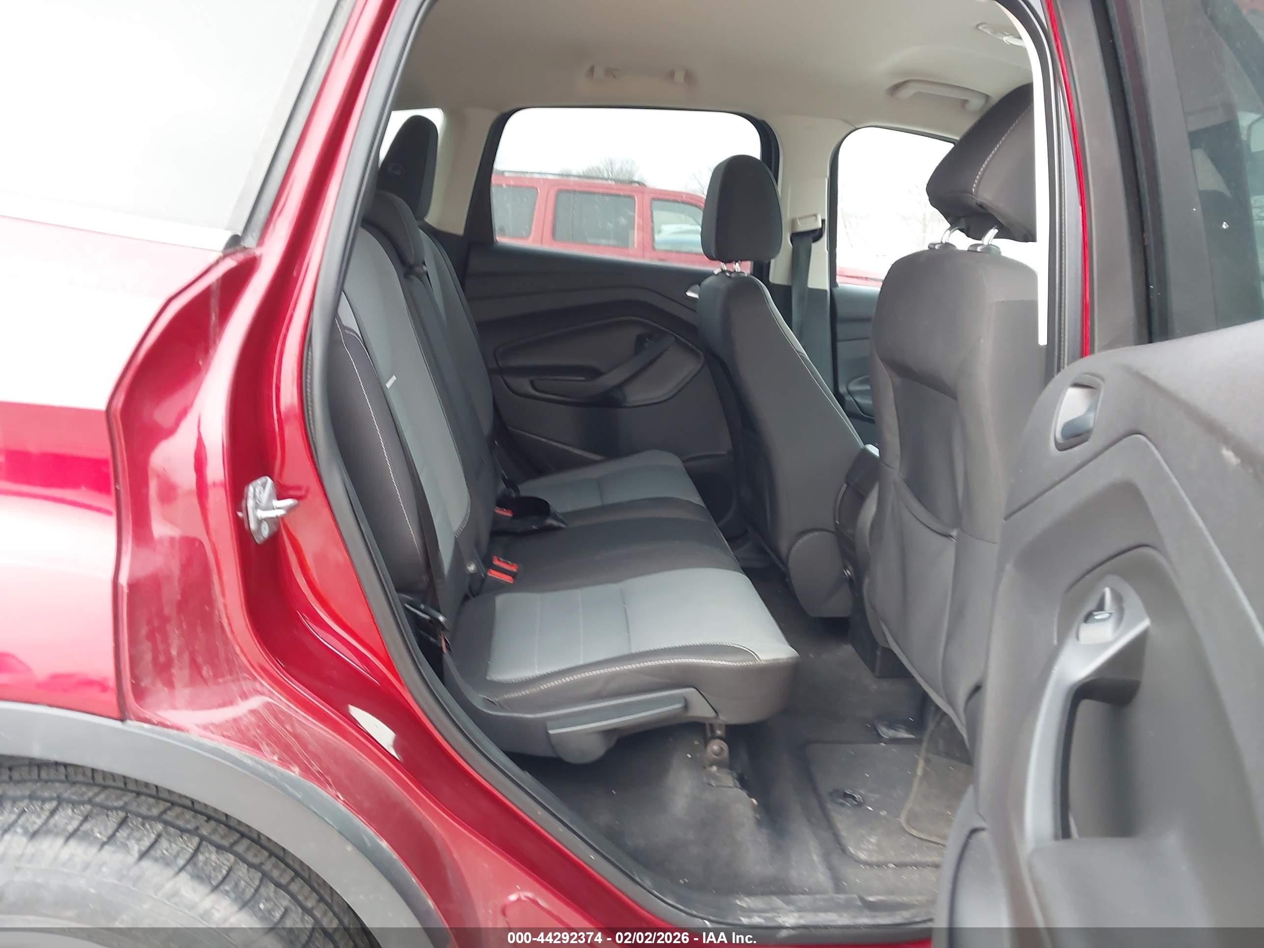 FORD ESCAPE image 8