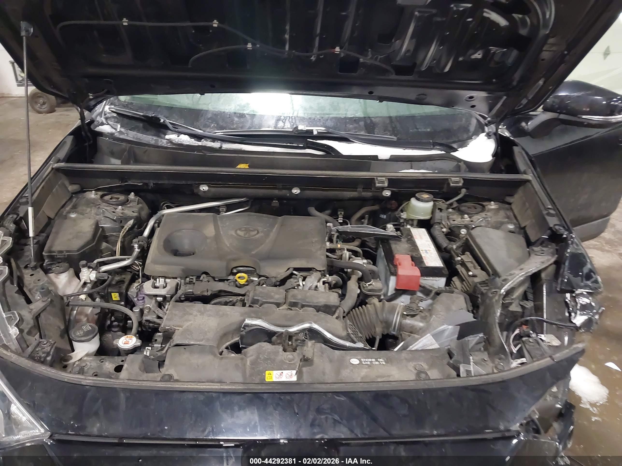 TOYOTA RAV4 image 10