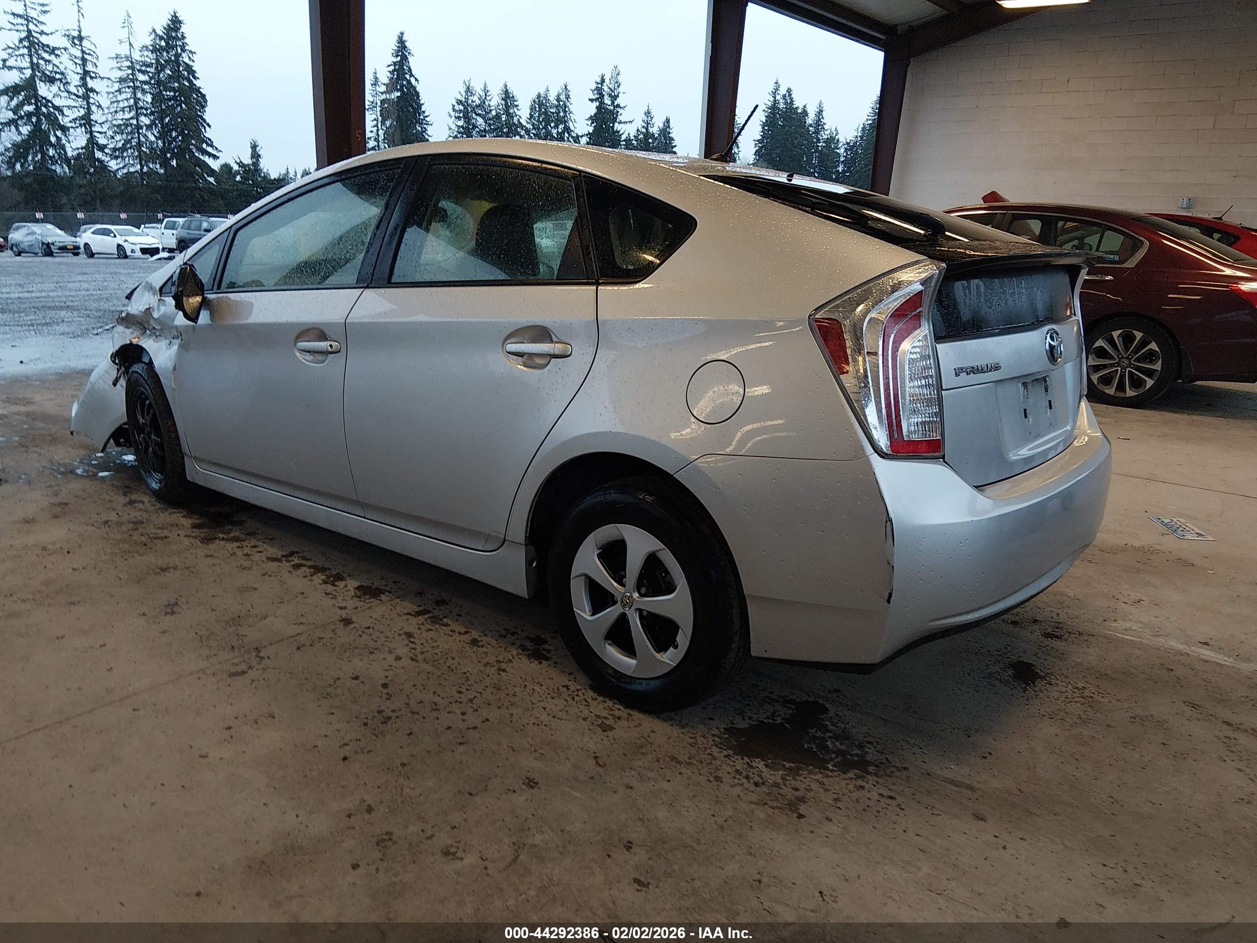 TOYOTA PRIUS image 3
