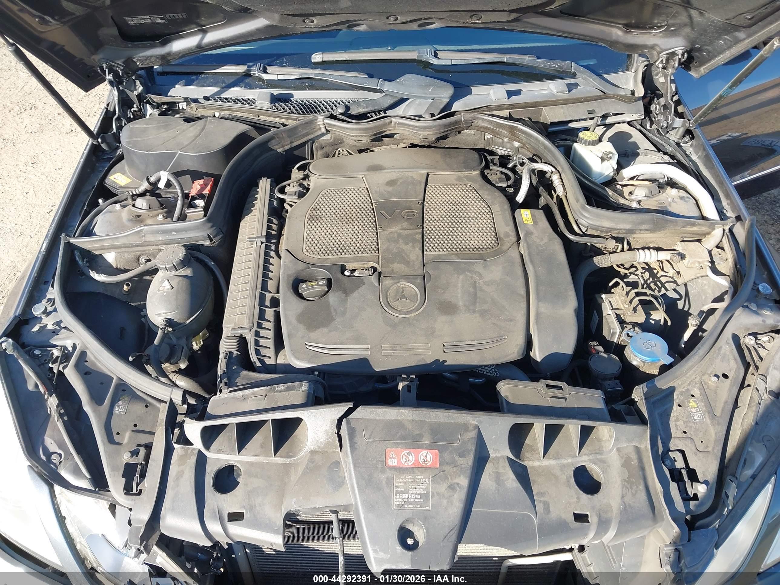 MERCEDES-BENZ E image 10