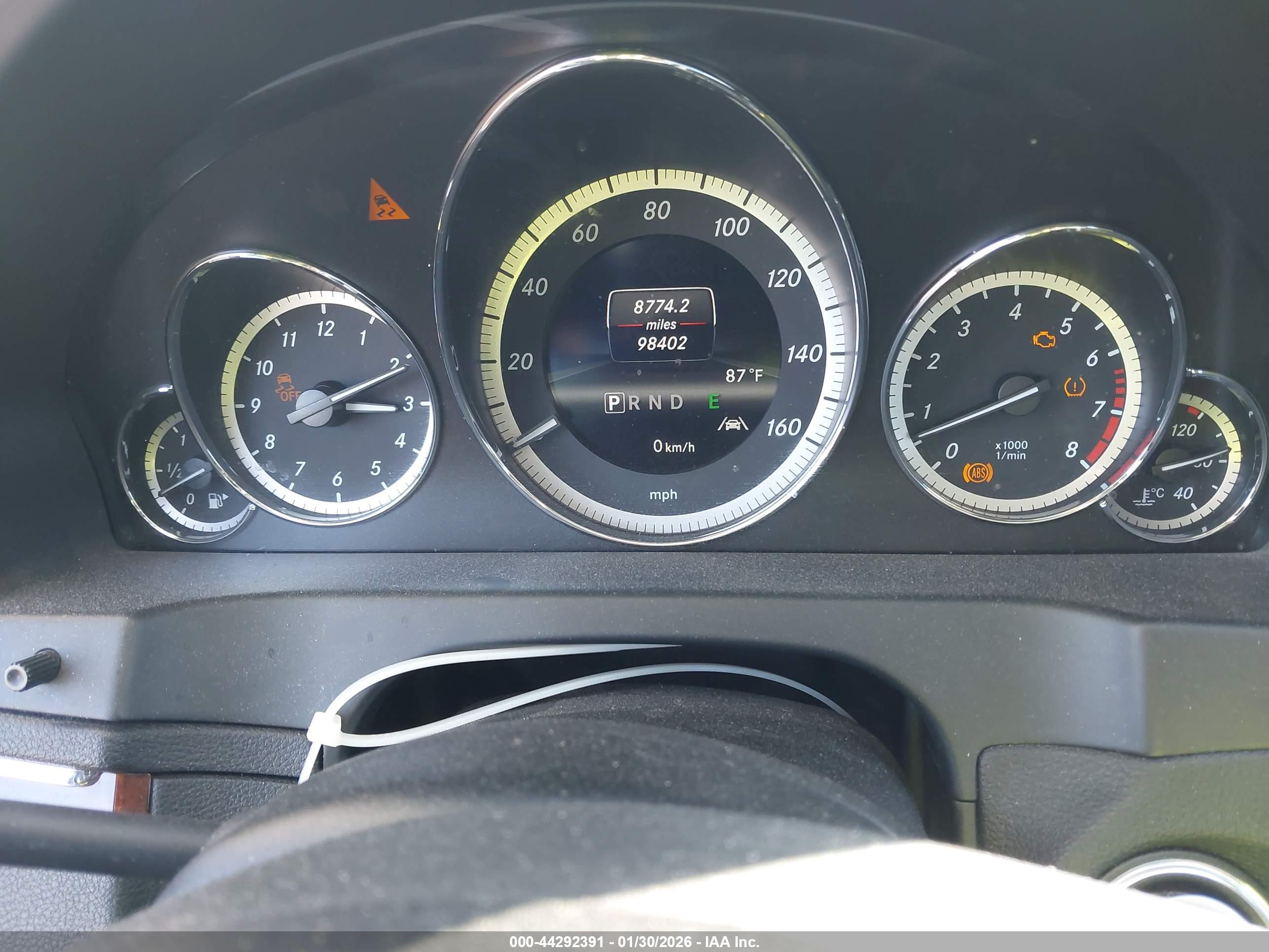 MERCEDES-BENZ E image 7