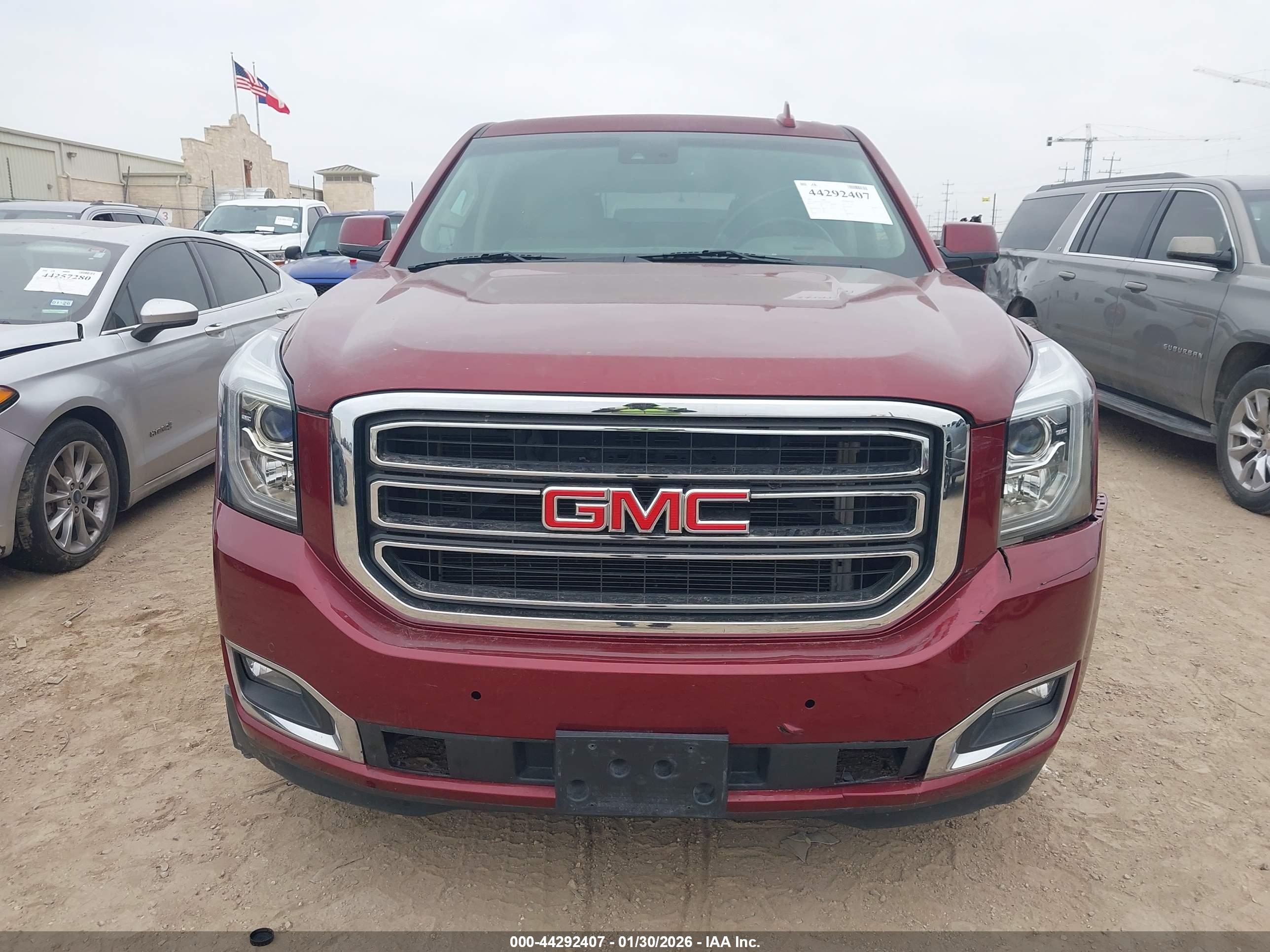 GMC YUKON image 6